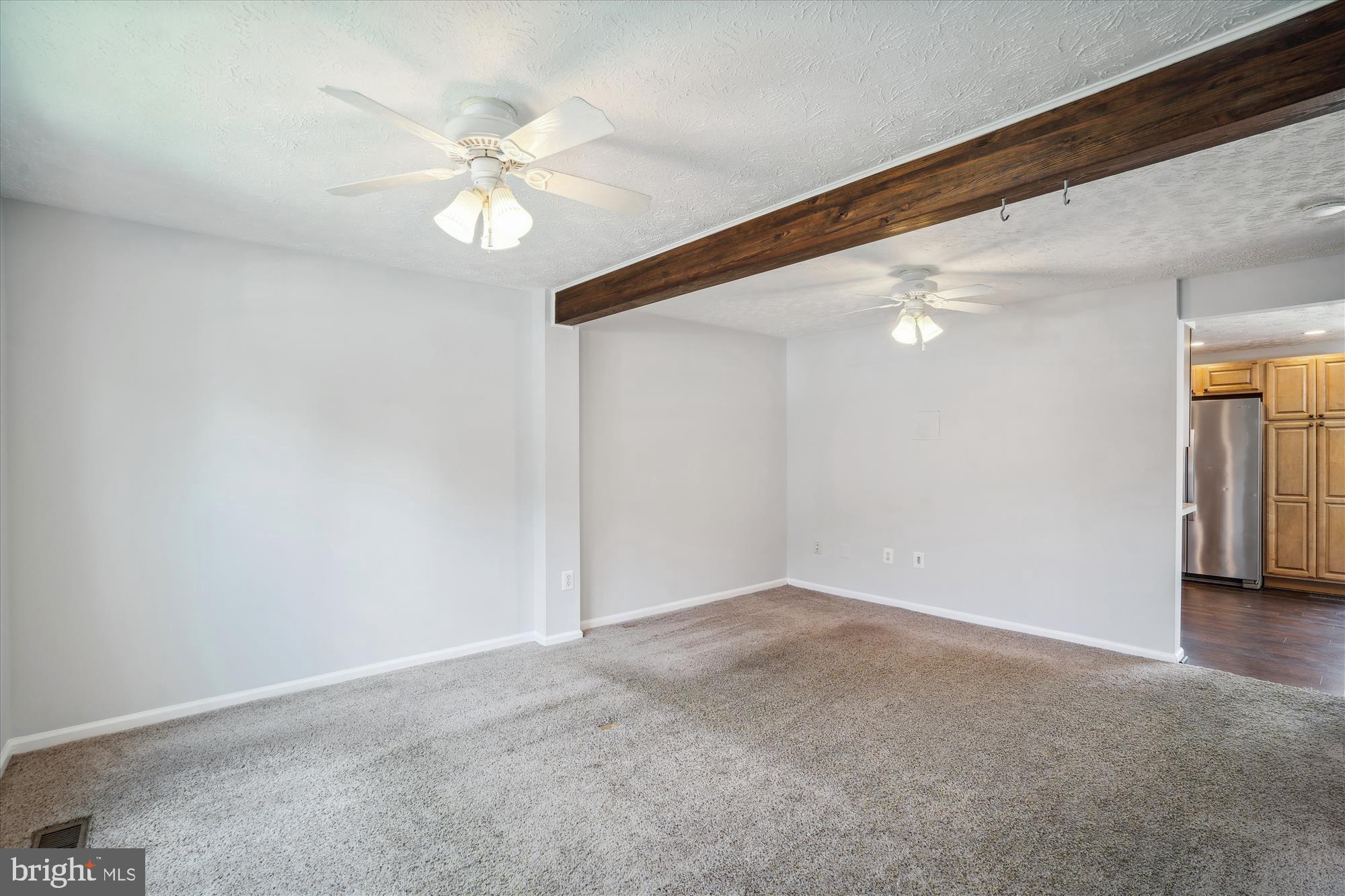 SADDLE CREEK - Residential