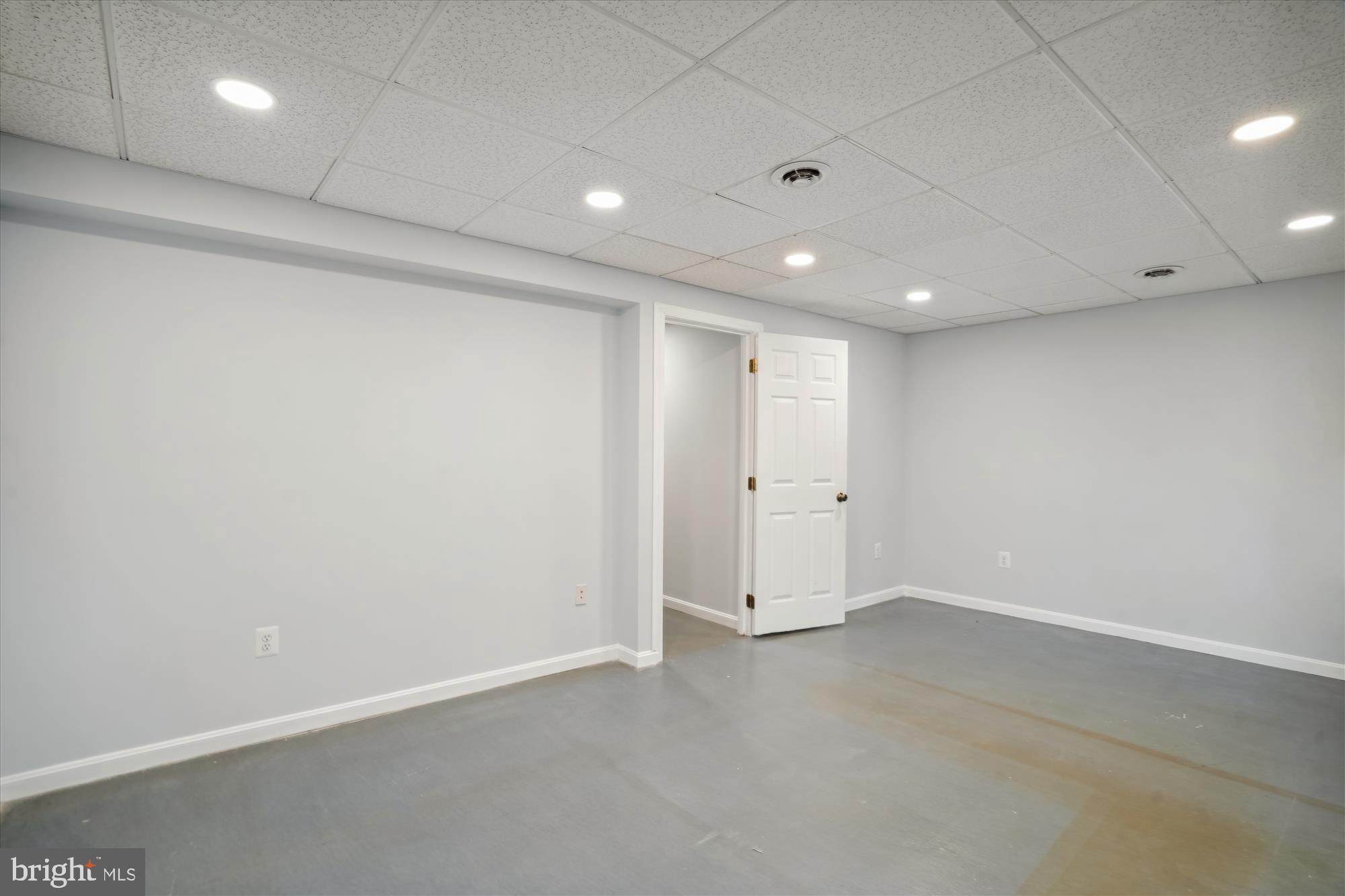 SADDLE CREEK - Residential