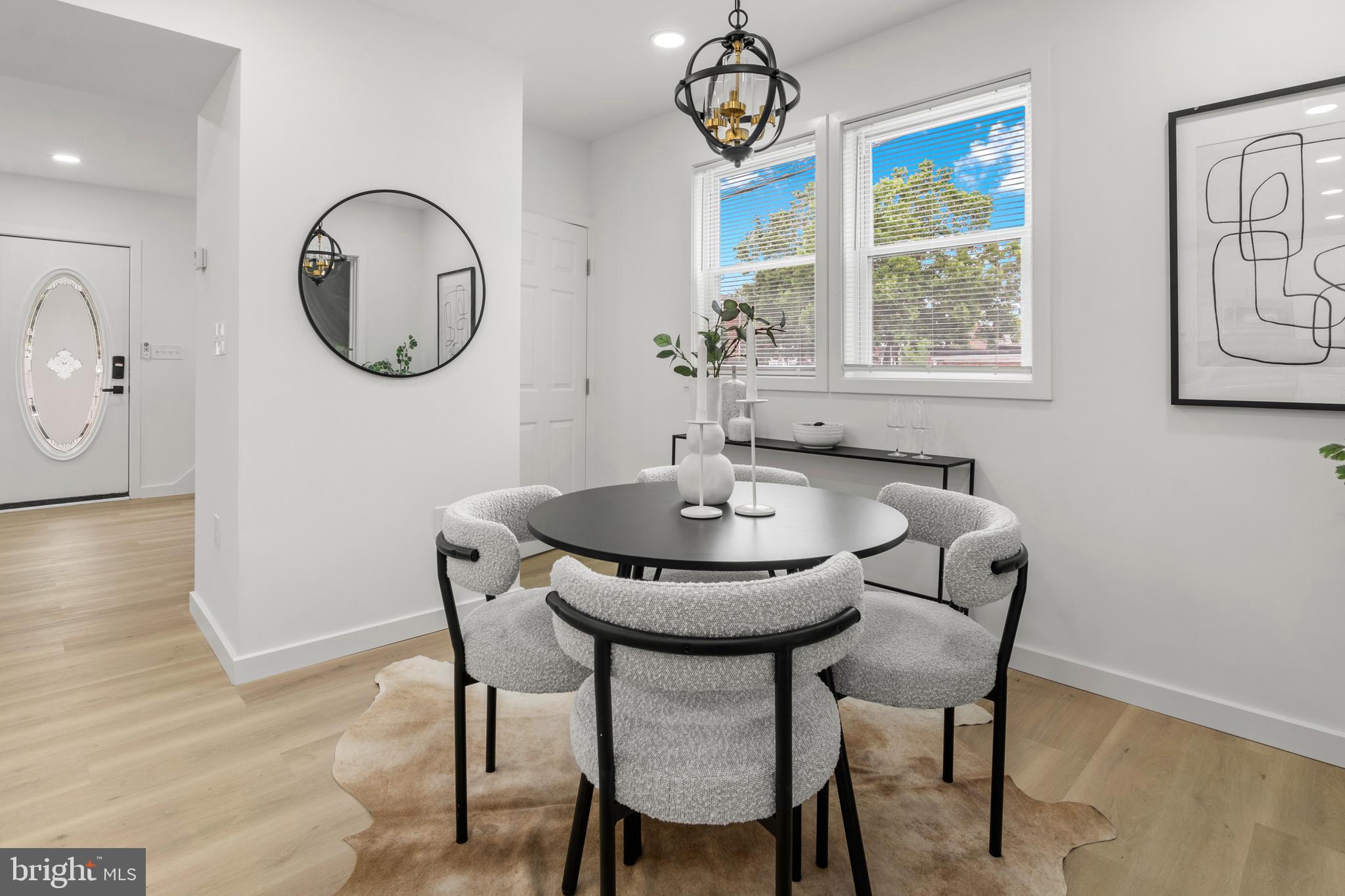 DUNDALK MANOR - Residential