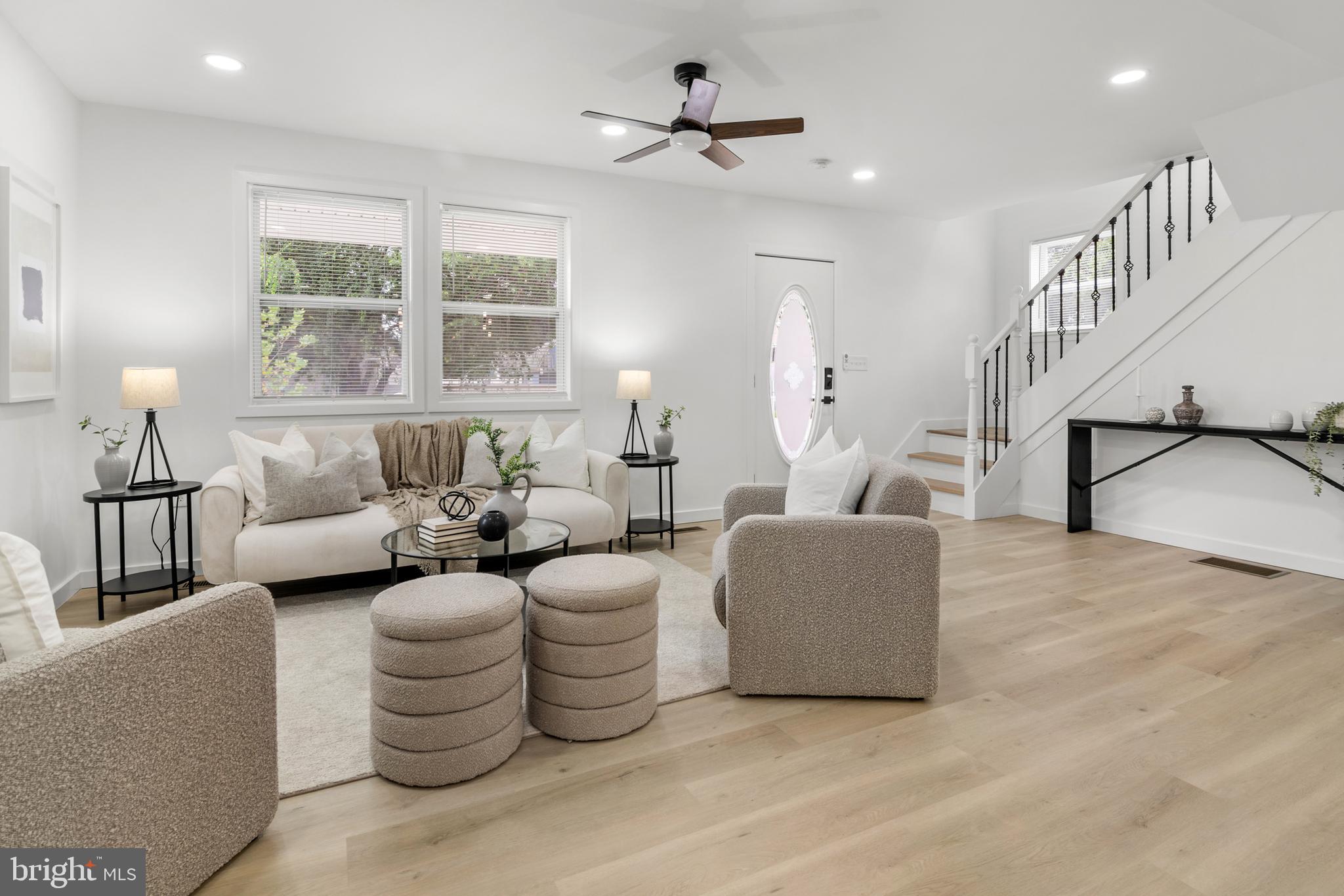 DUNDALK MANOR - Residential