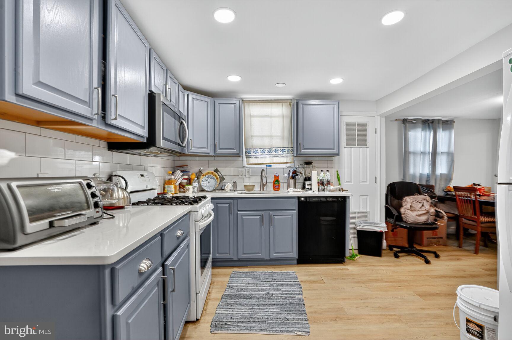 NAUCK GREEN VALLEY - Residential Lease