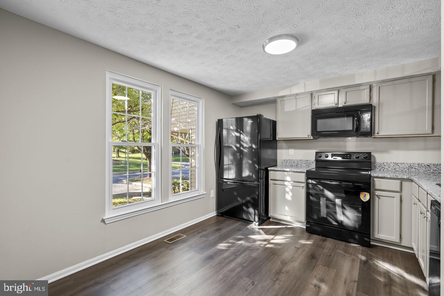 14121 ARMILLA COURT
