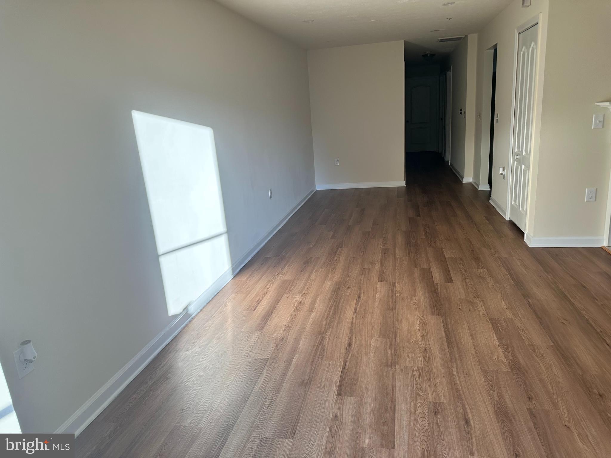 GLENSFORD CONDO - Residential Lease