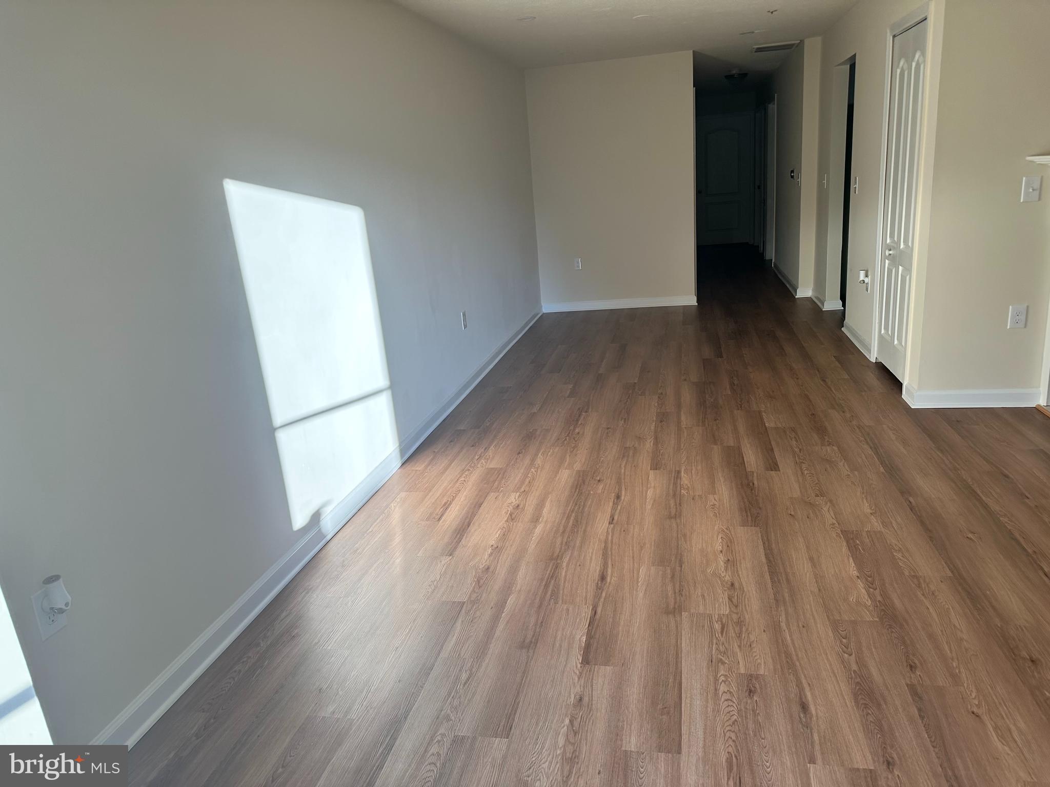 GLENSFORD CONDO - Residential Lease