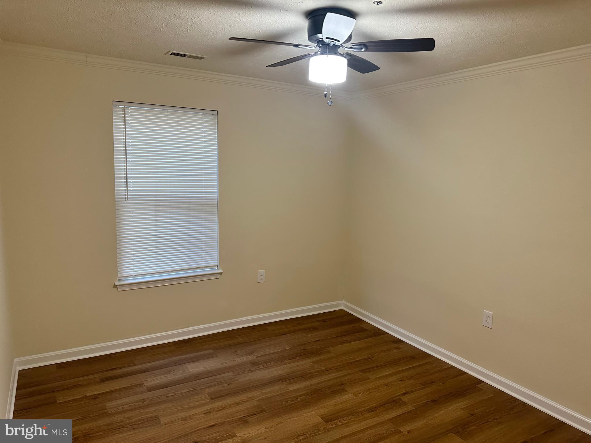 GLENSFORD CONDO - Residential Lease