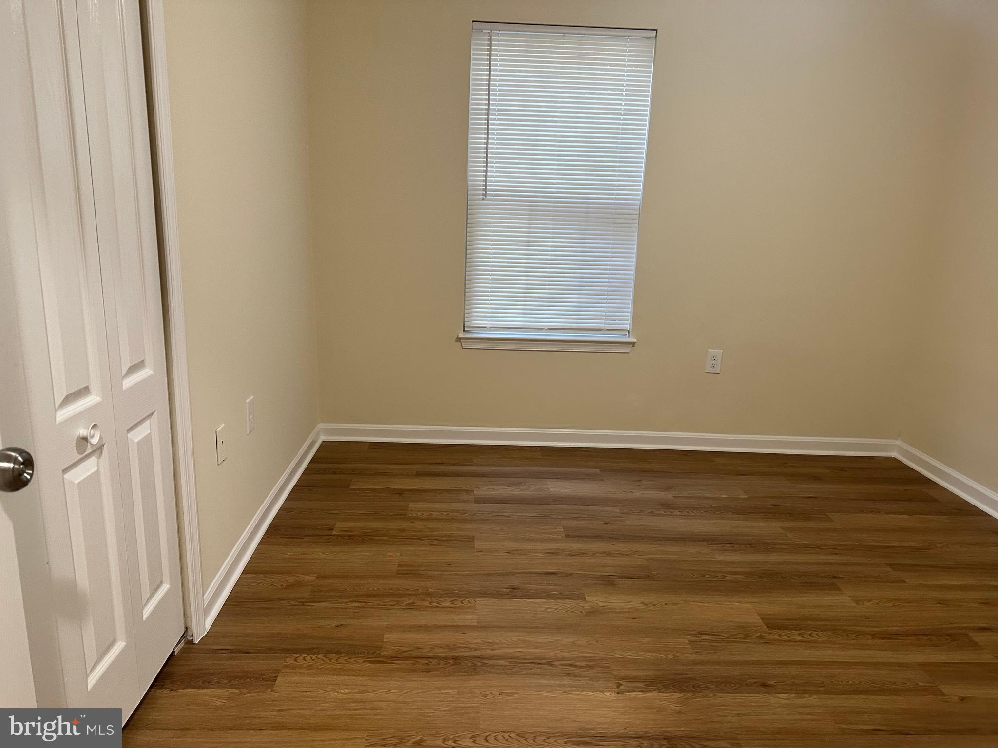 GLENSFORD CONDO - Residential Lease