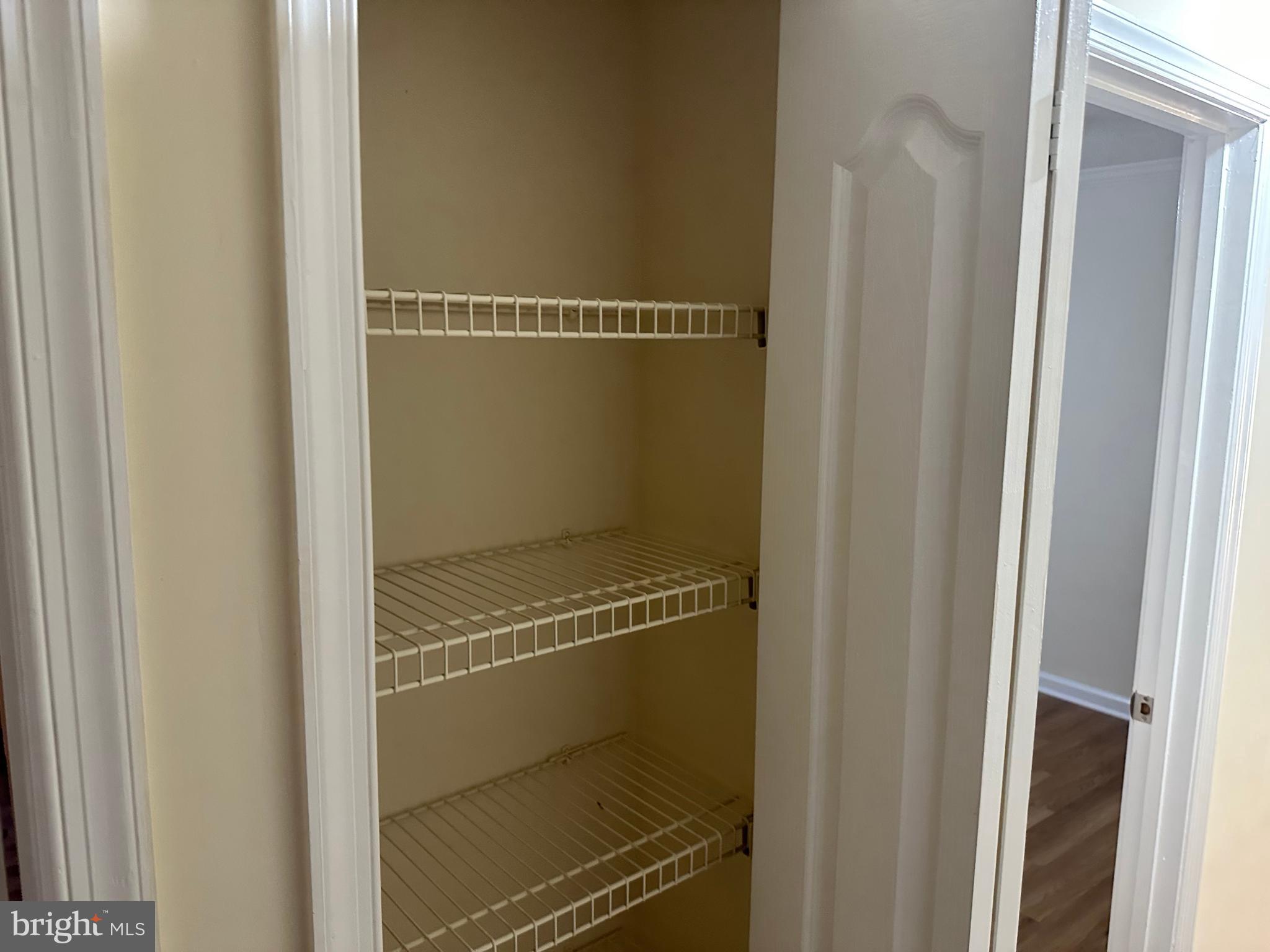 GLENSFORD CONDO - Residential Lease