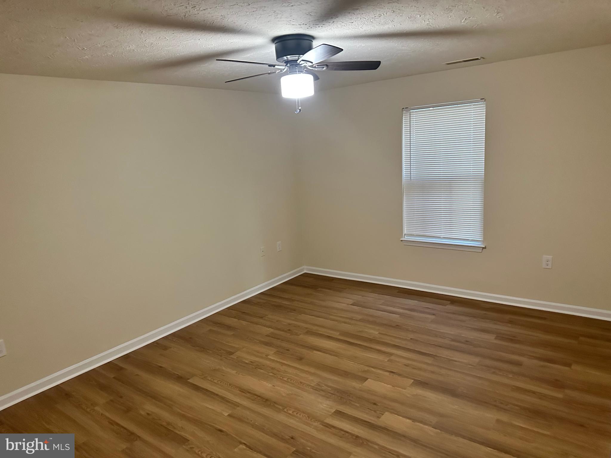 GLENSFORD CONDO - Residential Lease