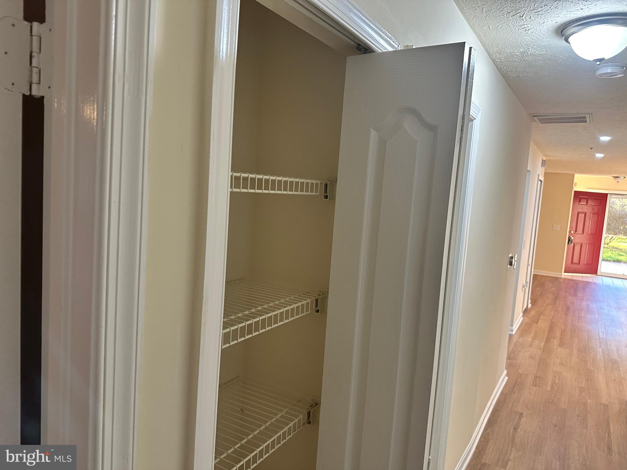 GLENSFORD CONDO - Residential Lease