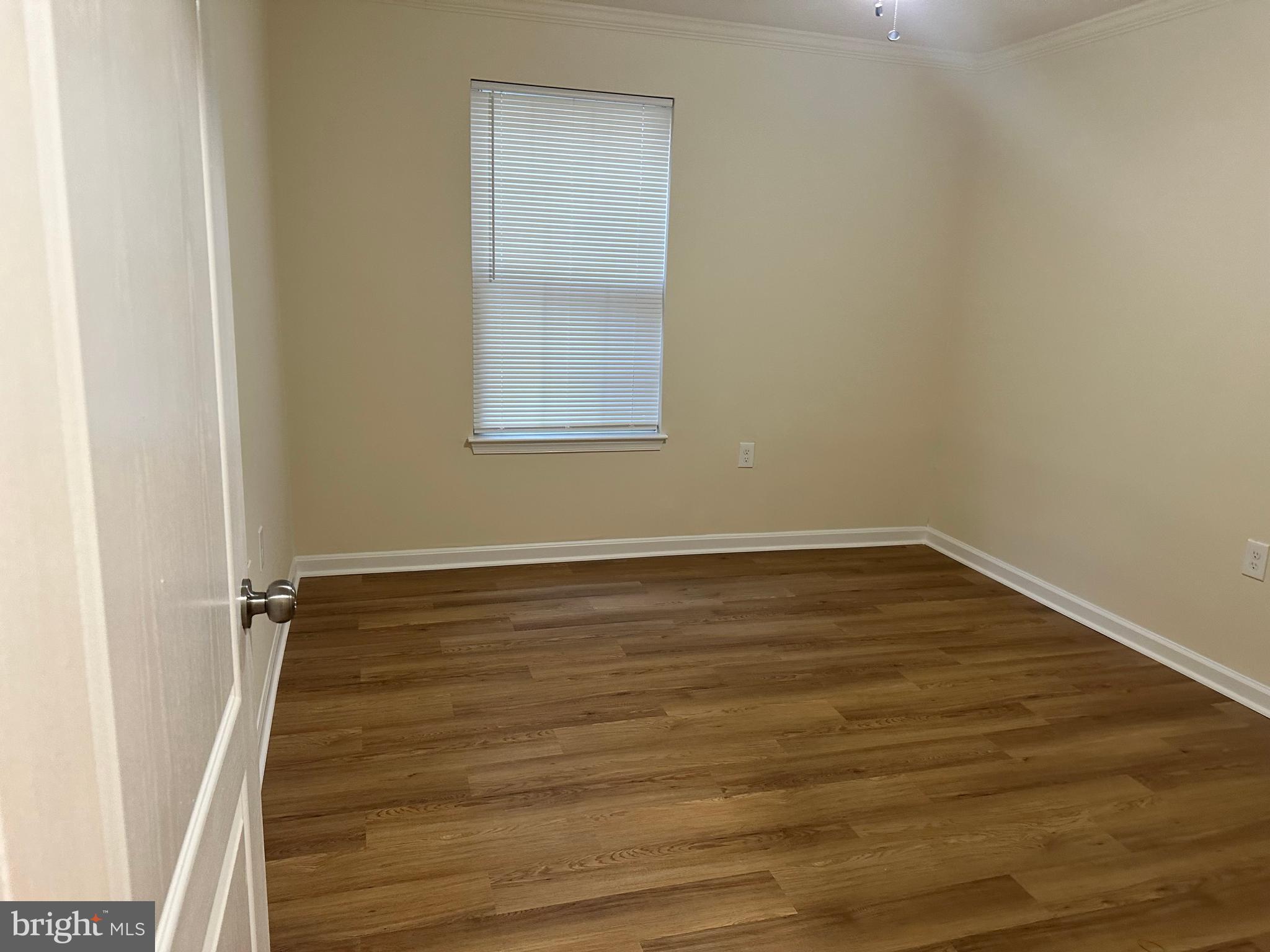 GLENSFORD CONDO - Residential Lease