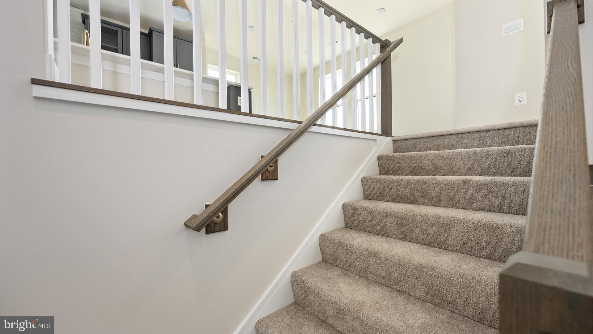 ONE LOUDOUN - Residential