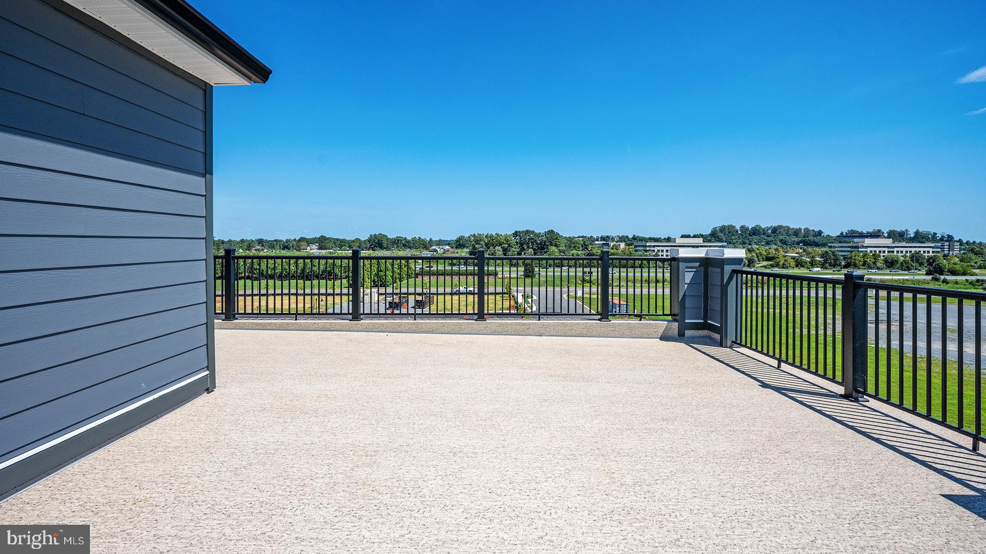 ONE LOUDOUN - Residential