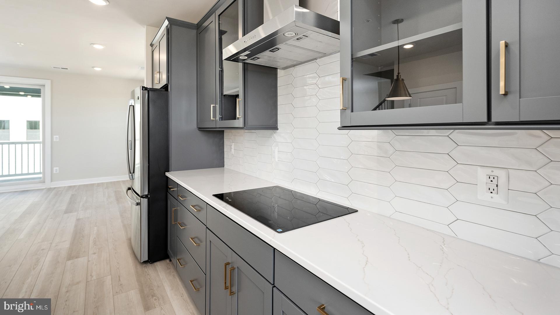 ONE LOUDOUN - Residential