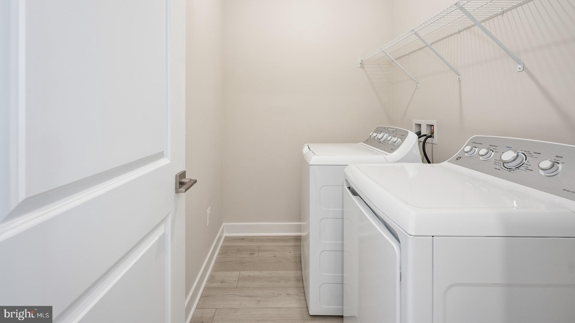 ONE LOUDOUN - Residential