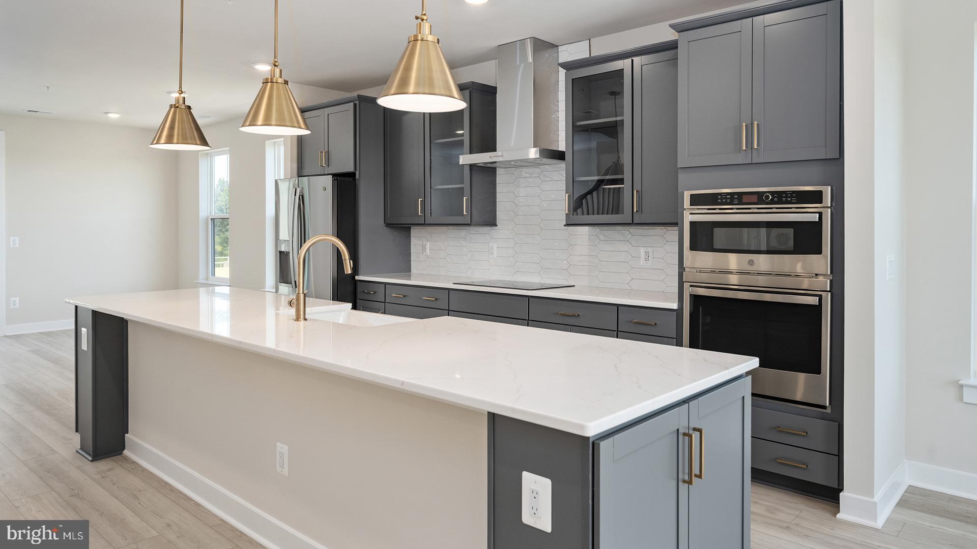 ONE LOUDOUN - Residential