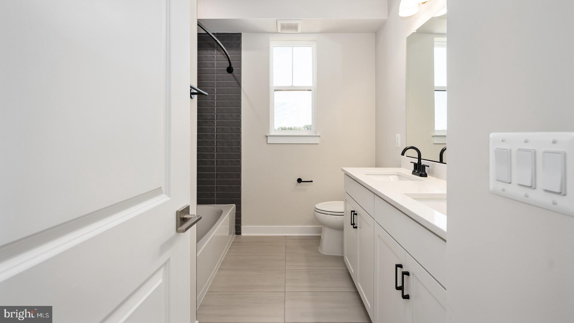 ONE LOUDOUN - Residential