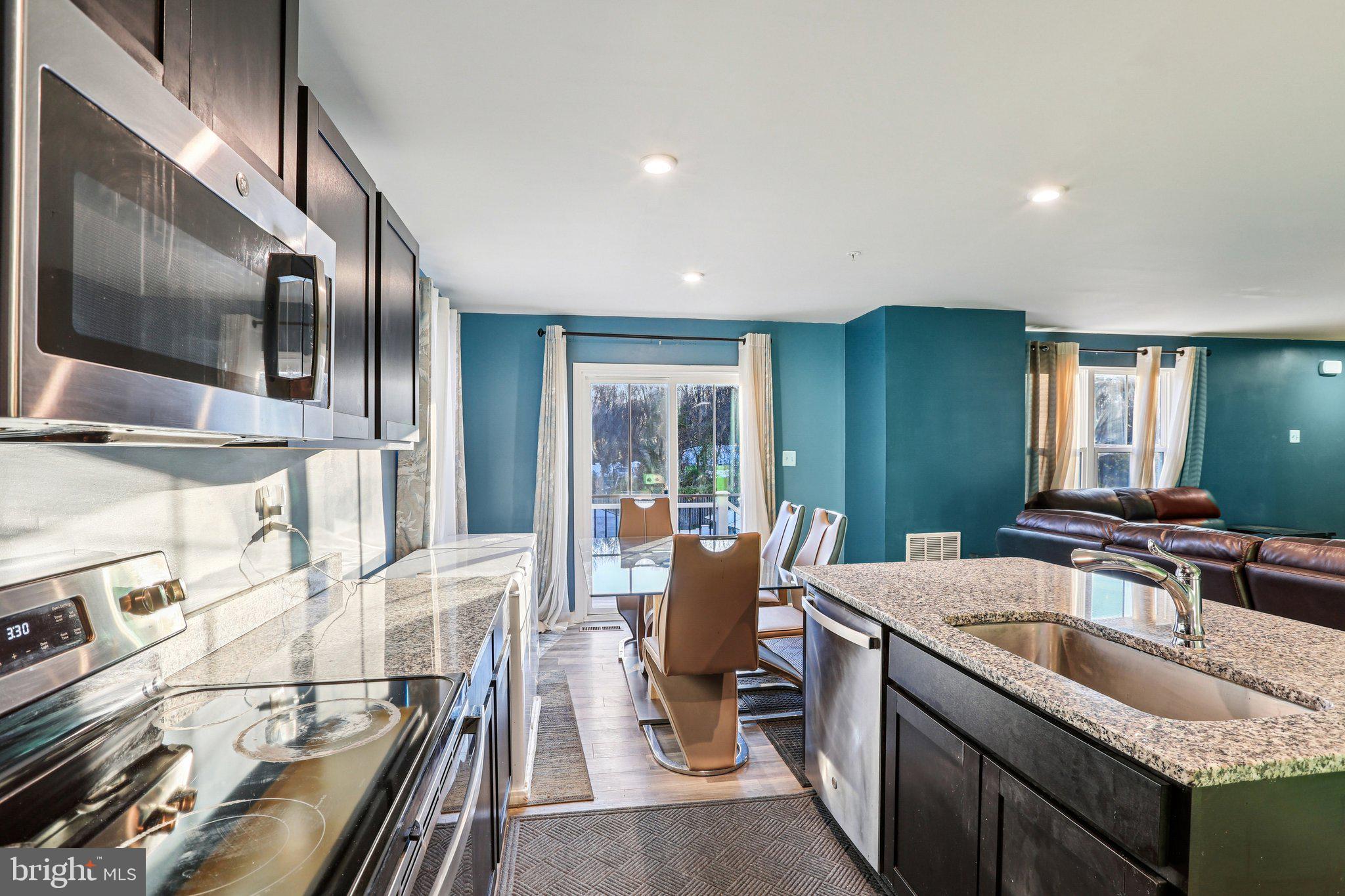 GREEN RIDGE MANOR - Residential