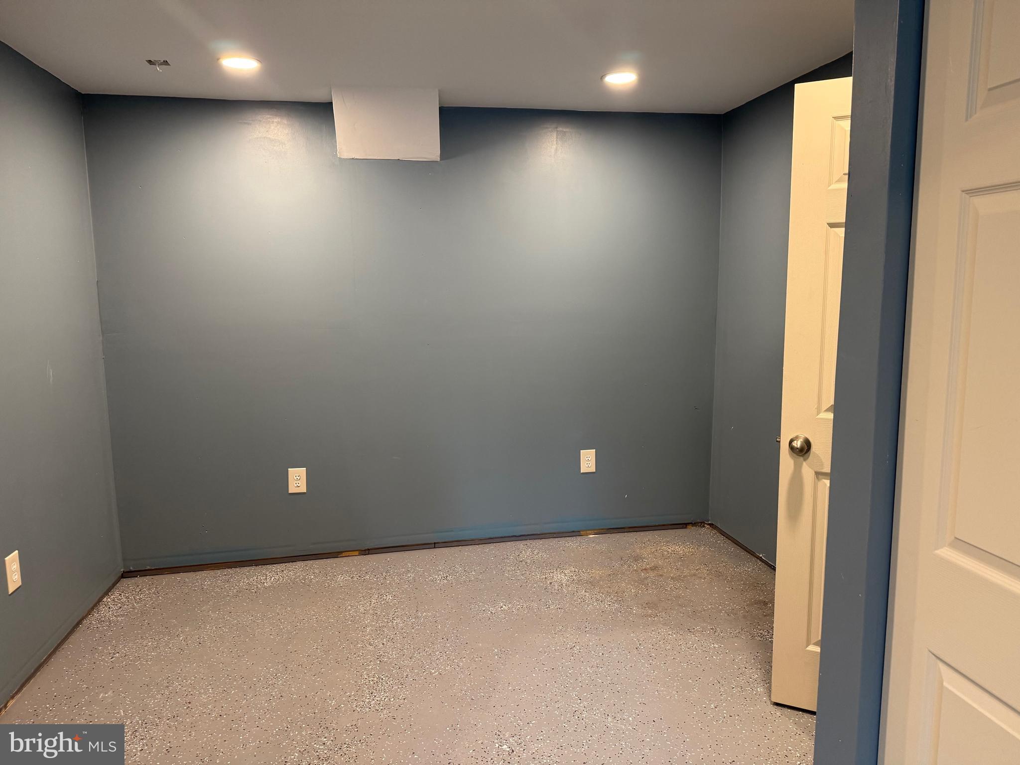 GREEN RIDGE MANOR - Residential