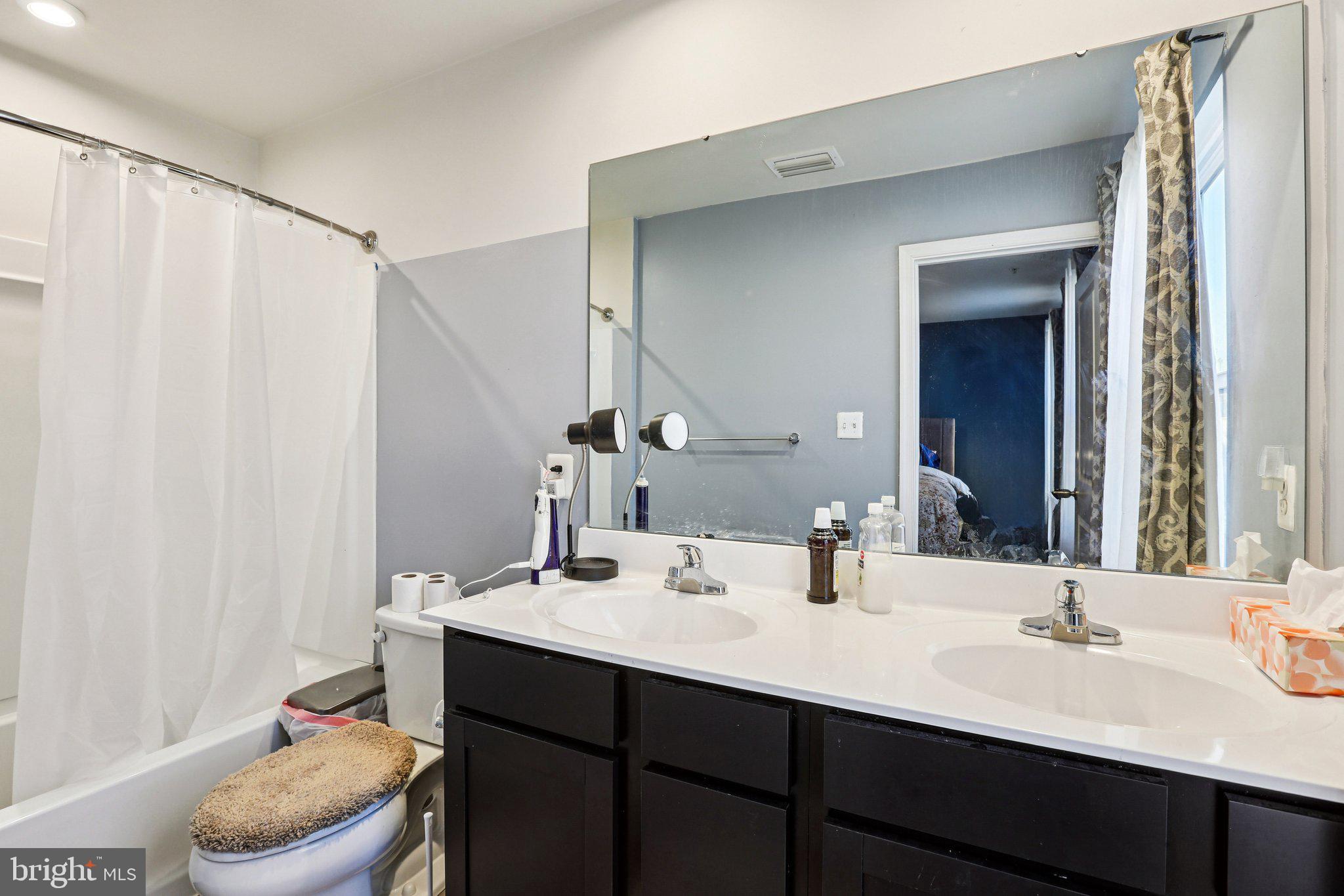 GREEN RIDGE MANOR - Residential