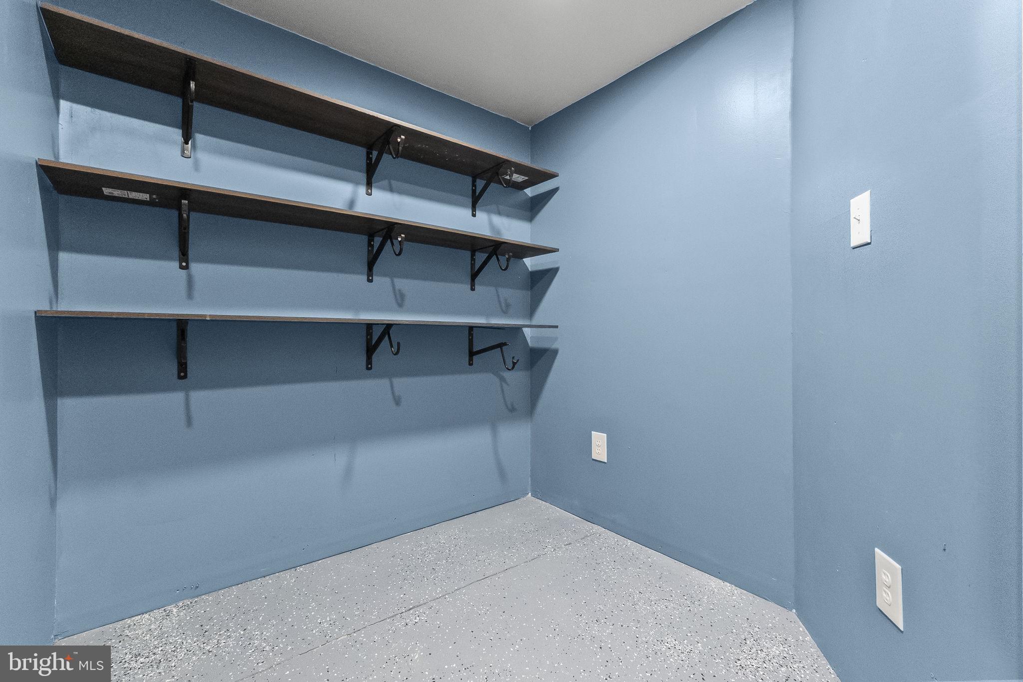 GREEN RIDGE MANOR - Residential