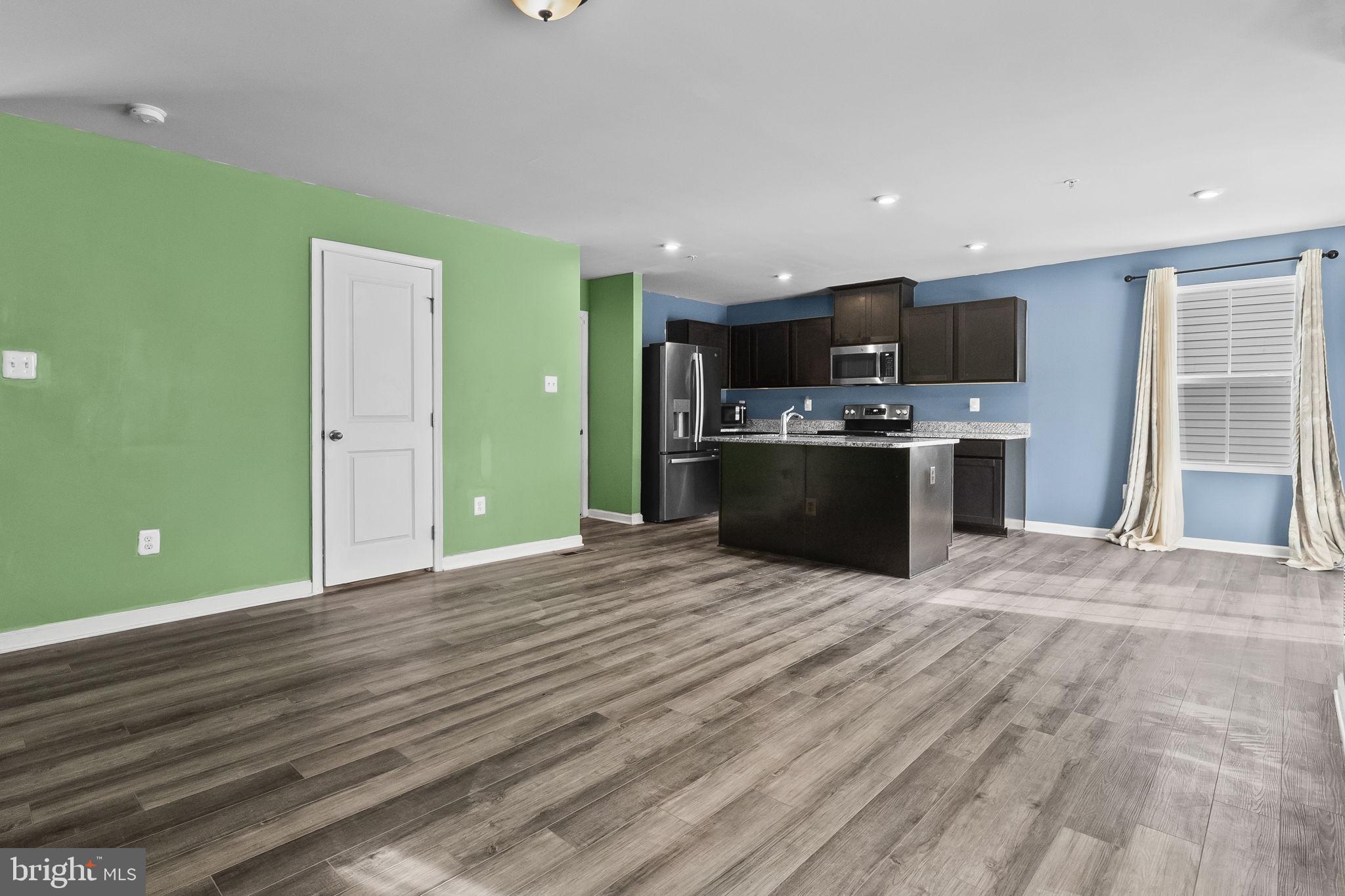 GREEN RIDGE MANOR - Residential