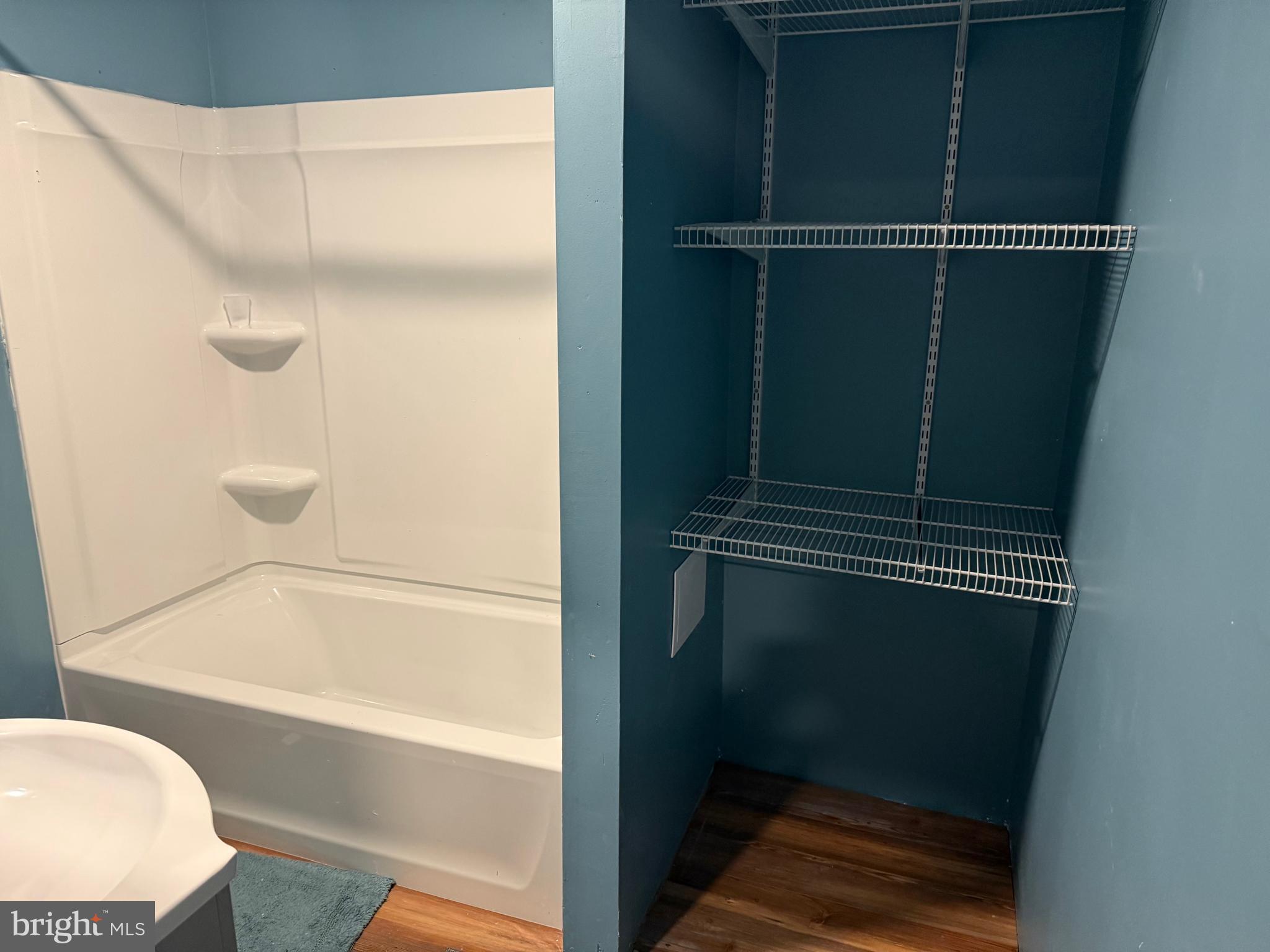 GREEN RIDGE MANOR - Residential