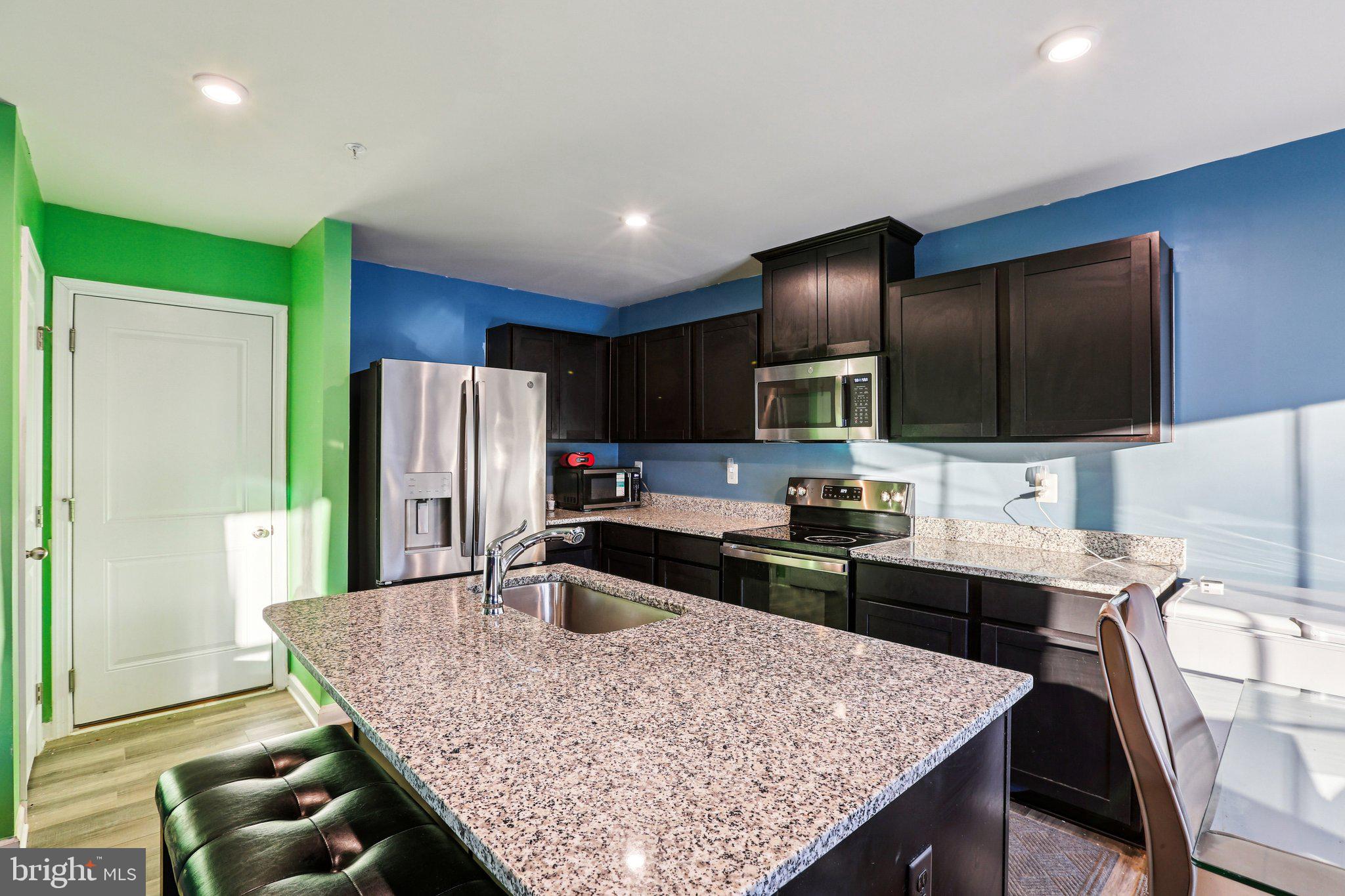 GREEN RIDGE MANOR - Residential