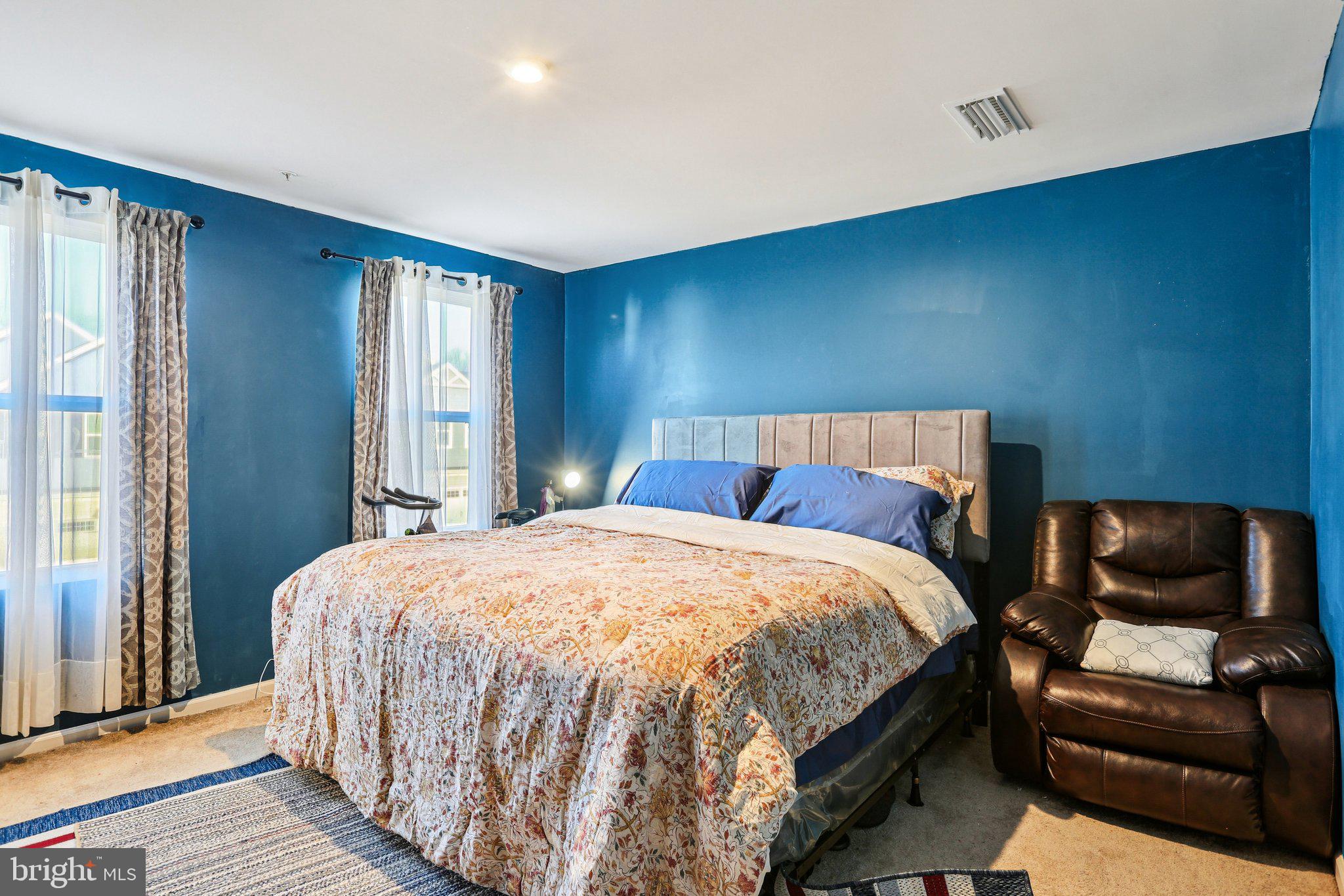 GREEN RIDGE MANOR - Residential