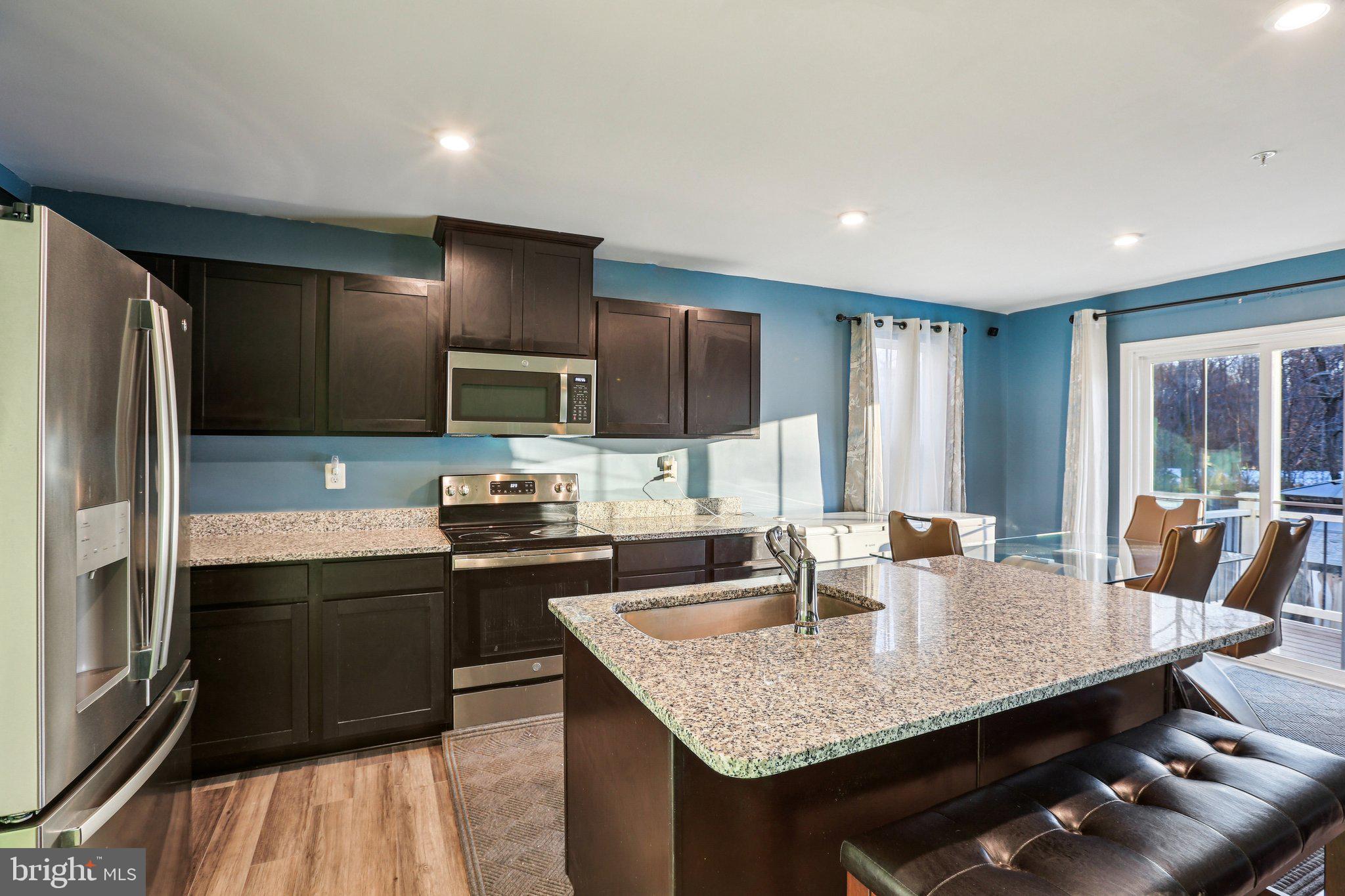 GREEN RIDGE MANOR - Residential