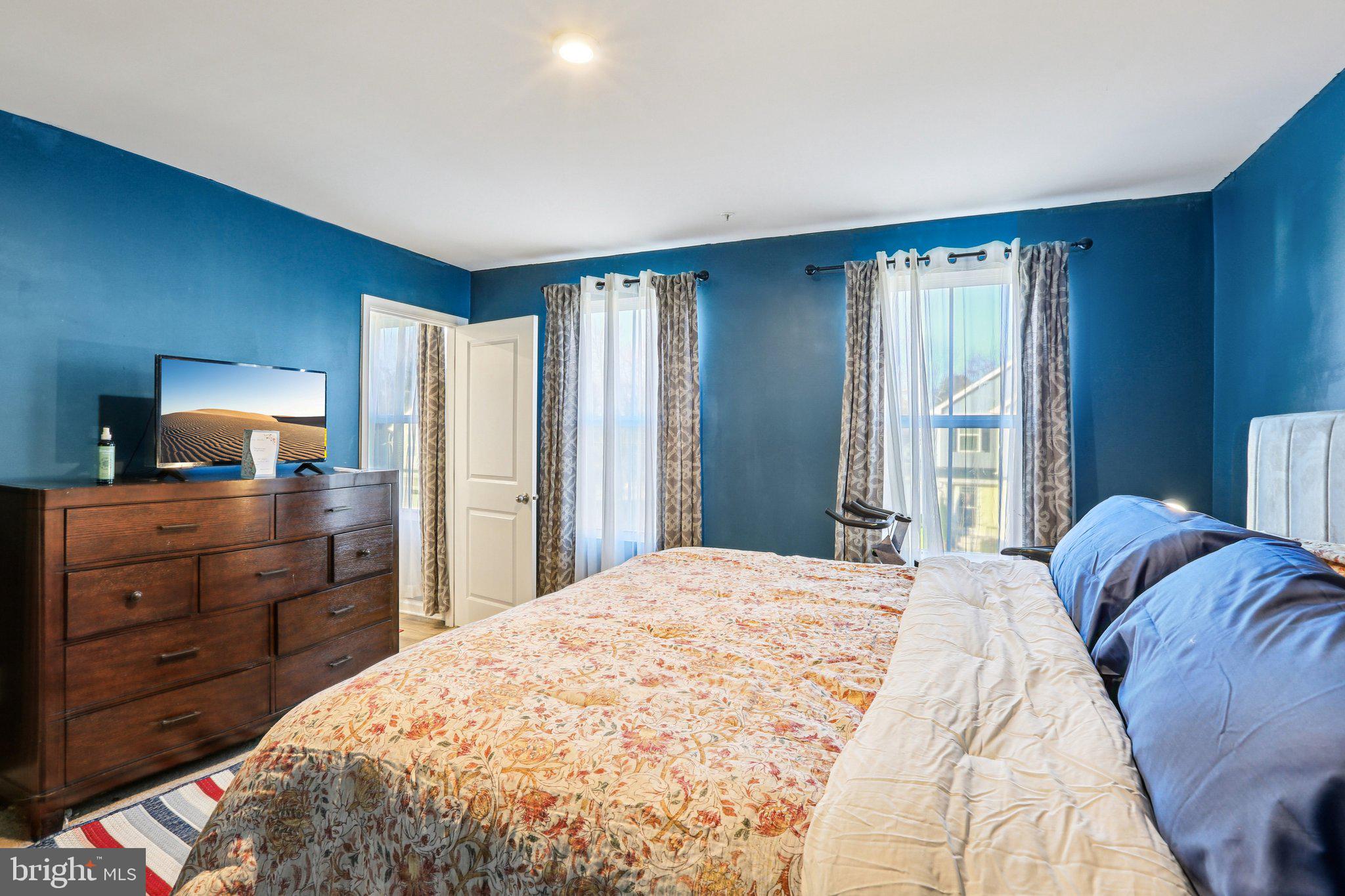 GREEN RIDGE MANOR - Residential