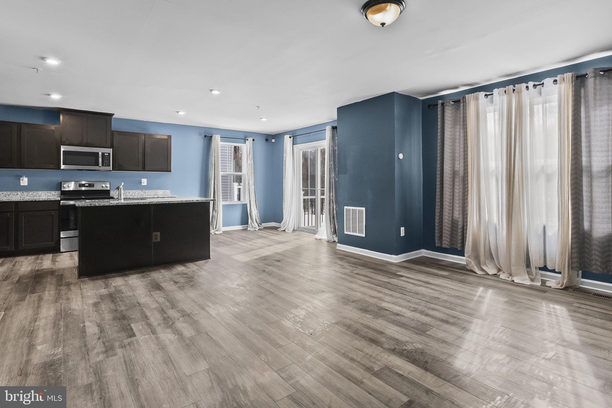 GREEN RIDGE MANOR - Residential