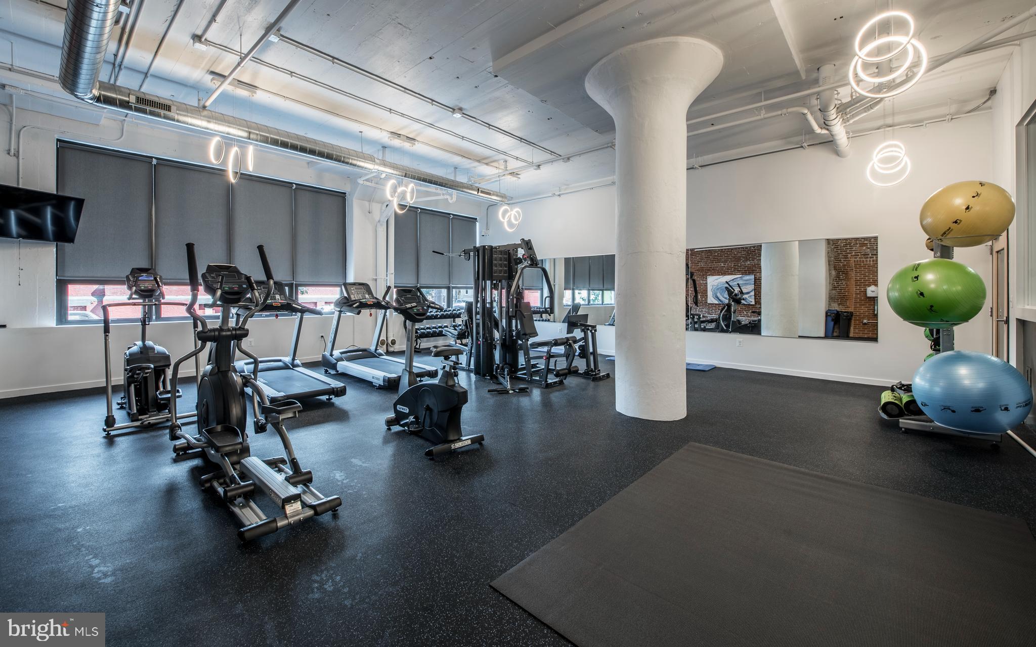 LOWER MOYAMENSING - Residential Lease