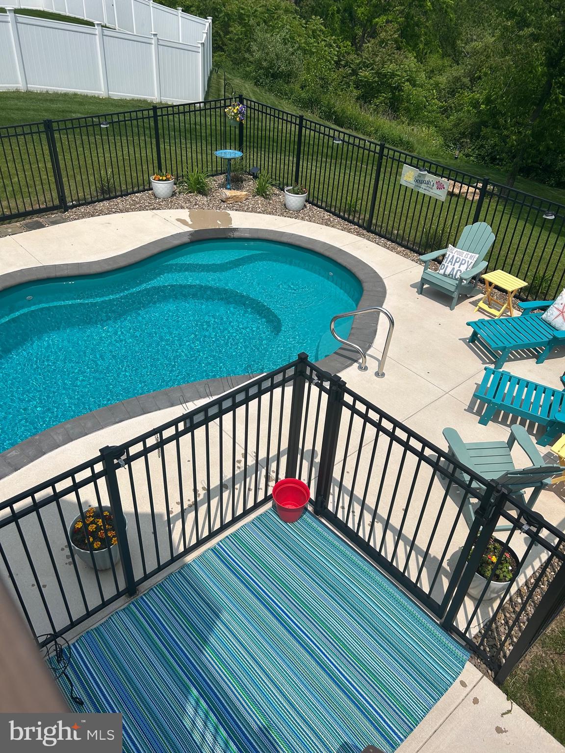 201 JEFFERSON CIRCLE