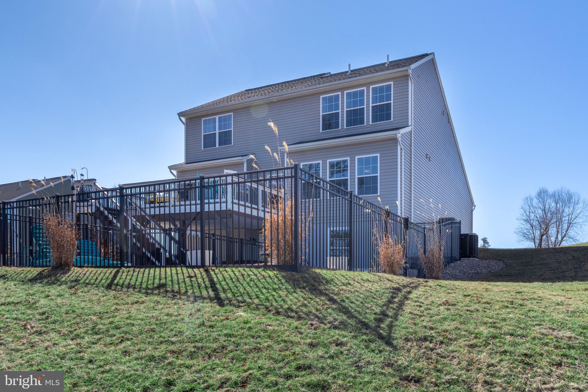 FOREST HEIGHTS - Residential