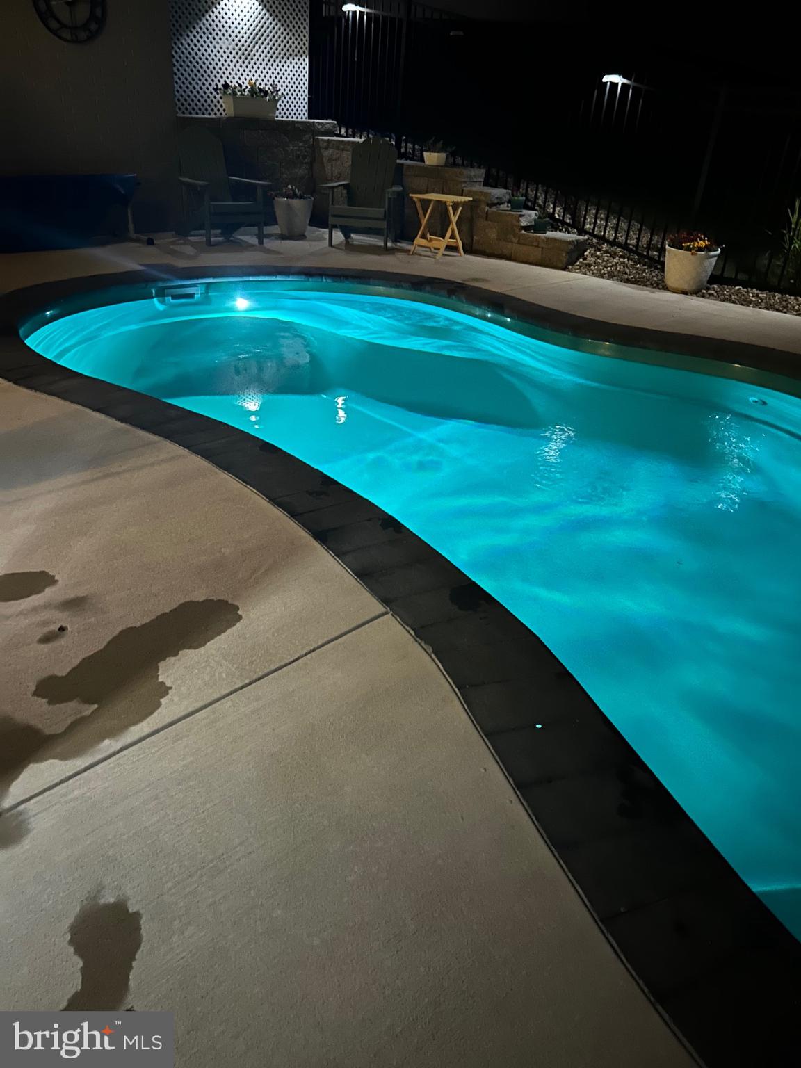 201 JEFFERSON CIRCLE