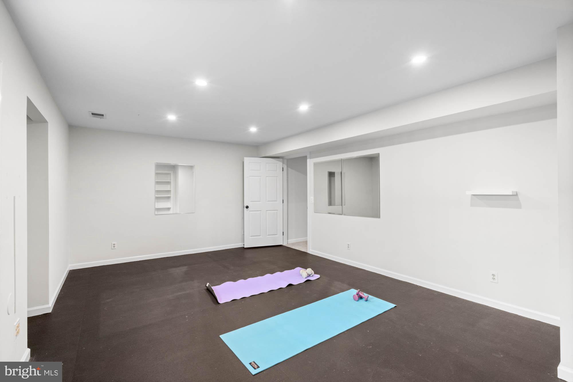 GLEN ECHO HEIGHTS - Residential