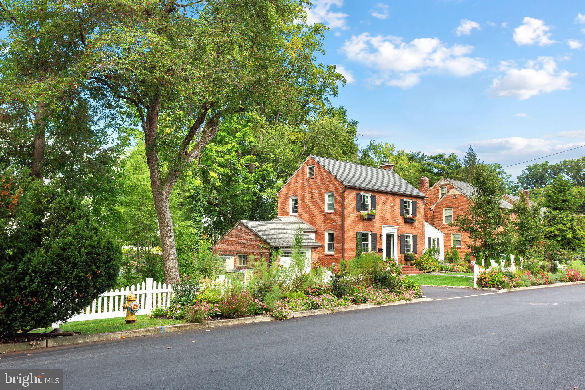 451 ELM AVENUE