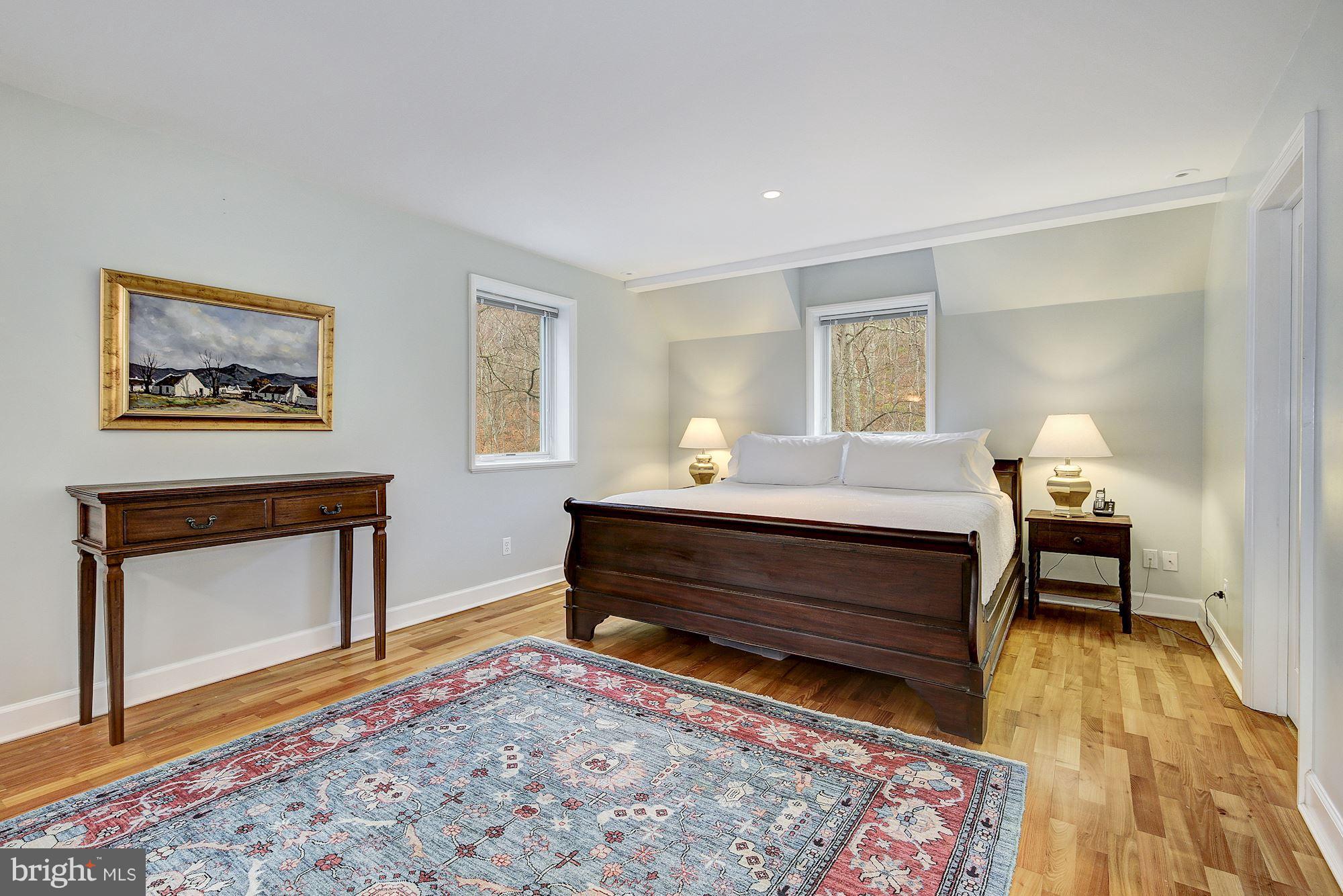 FOREST HILLS - Residential