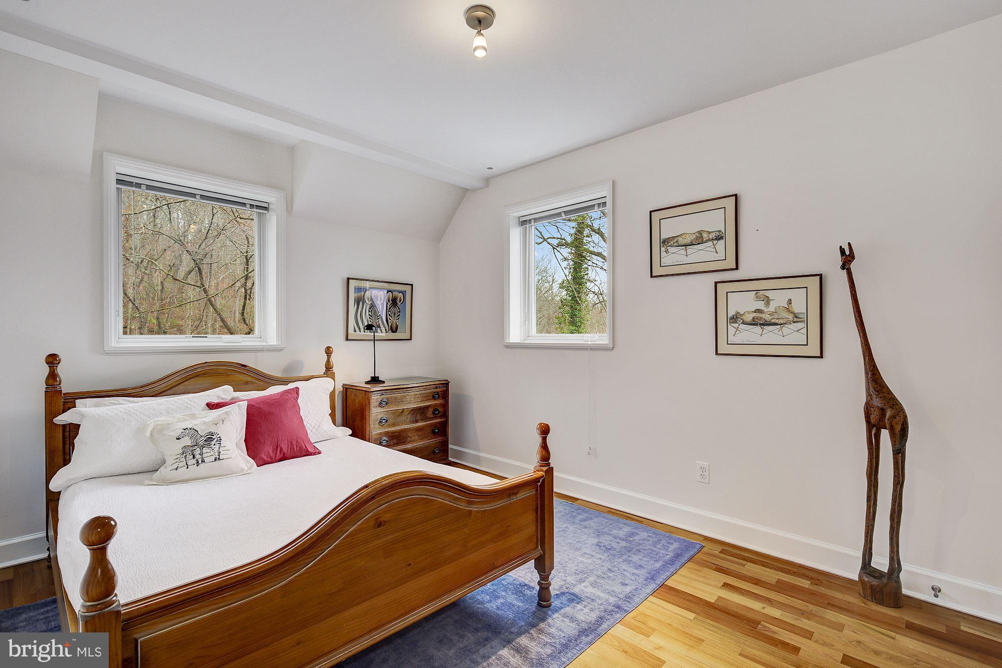 FOREST HILLS - Residential