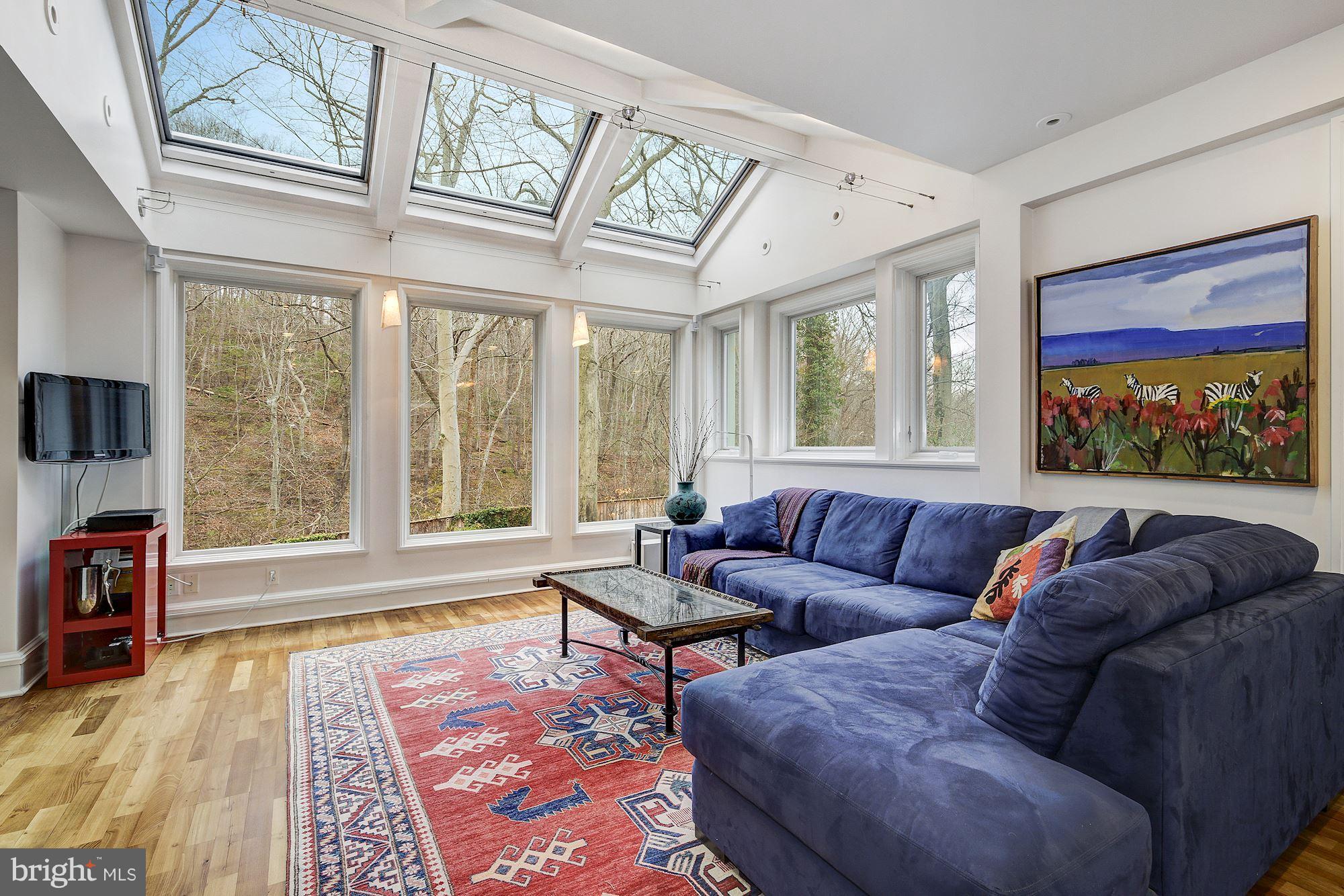FOREST HILLS - Residential