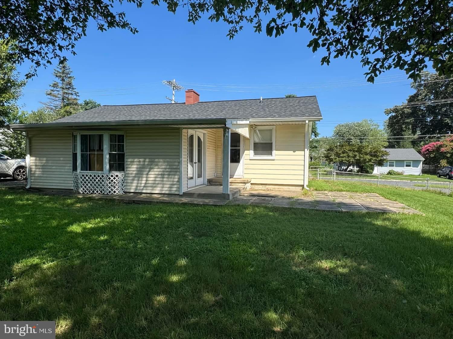 36 MOYER DRIVE