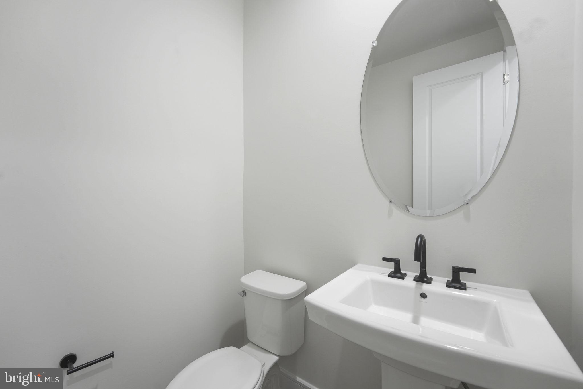 DEMOTT & SILVER - Residential Lease