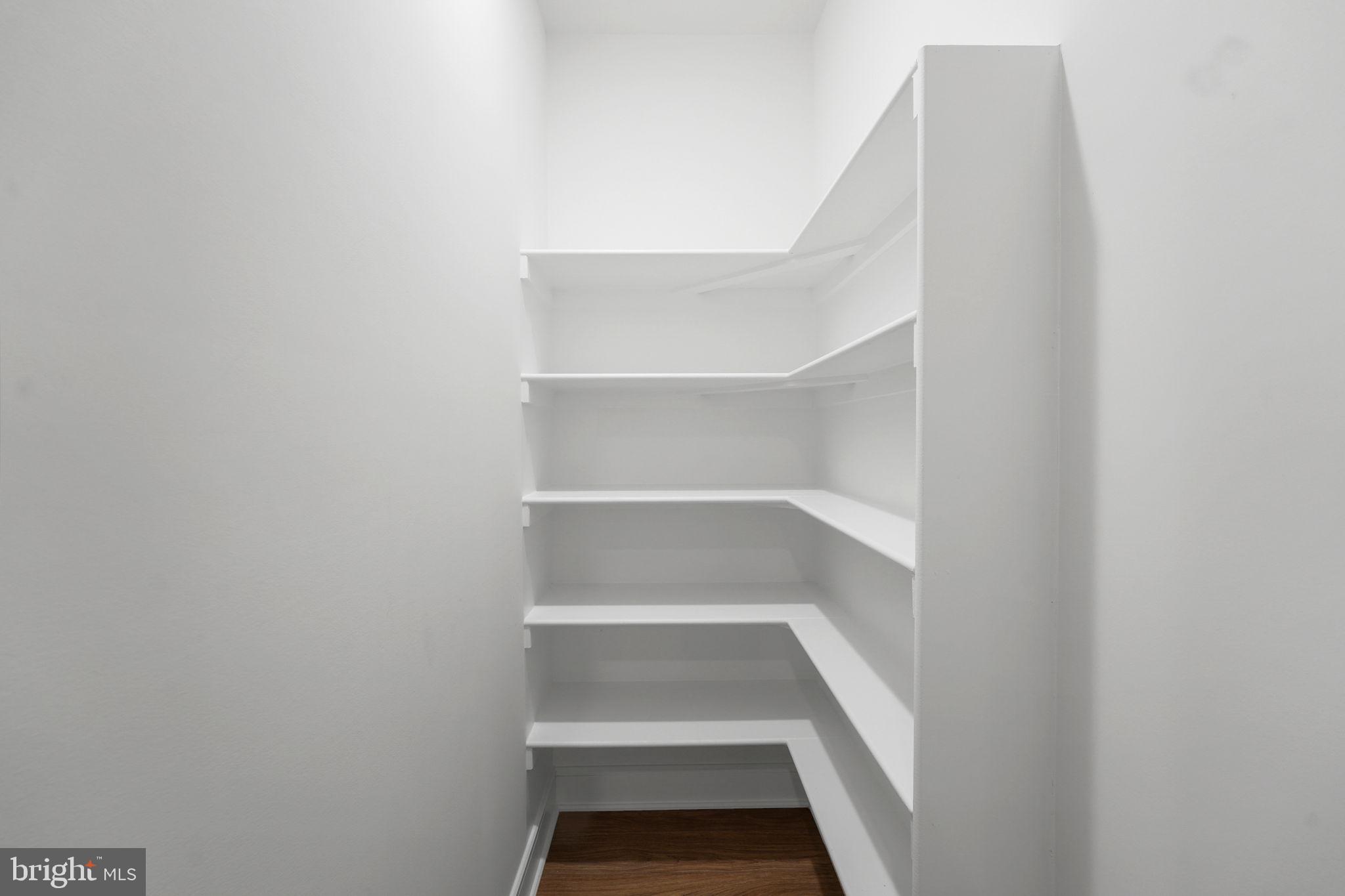 DEMOTT & SILVER - Residential Lease