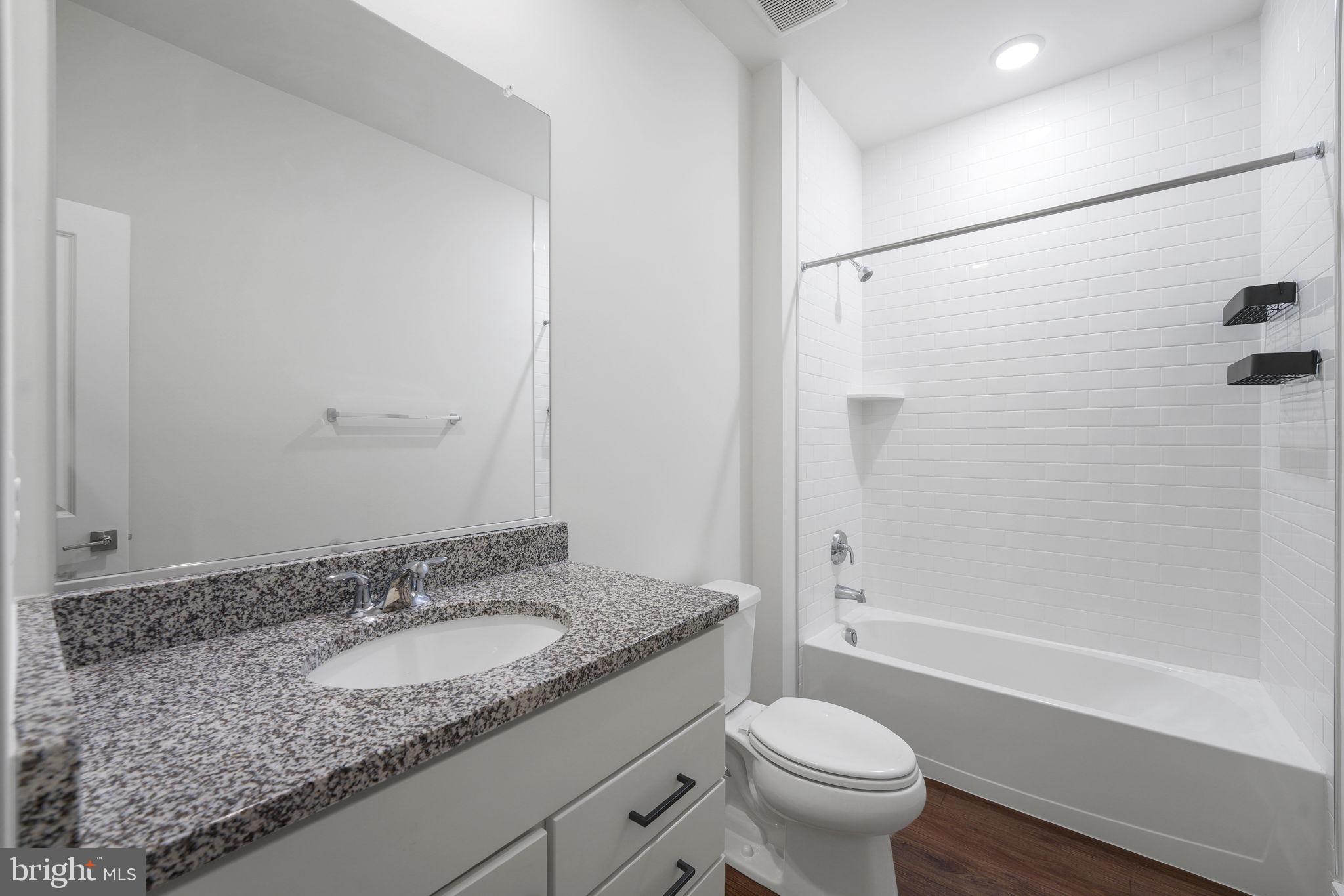 DEMOTT & SILVER - Residential Lease