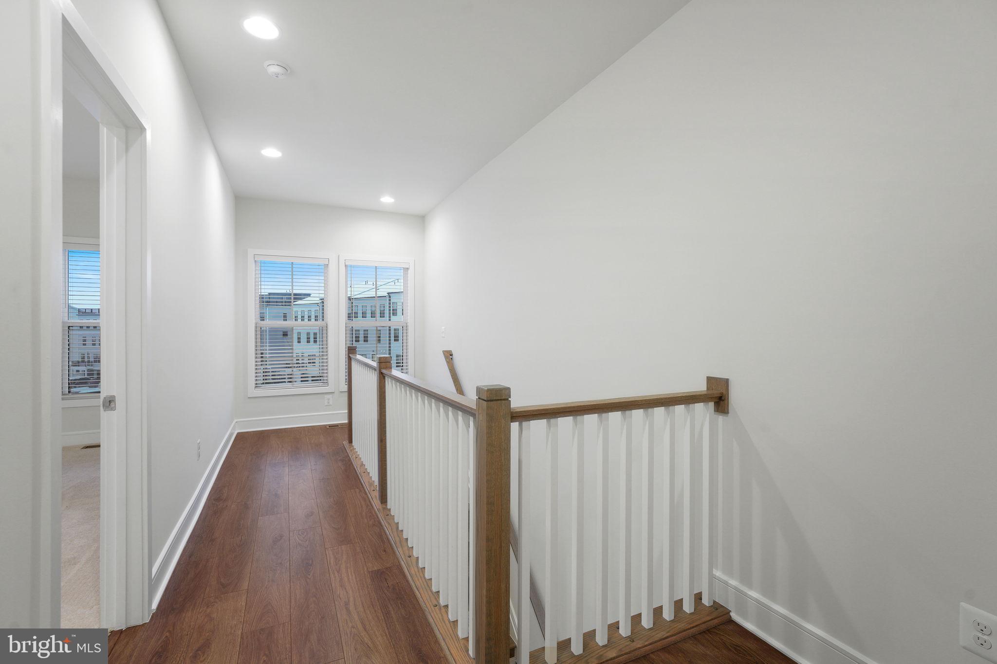 DEMOTT & SILVER - Residential Lease