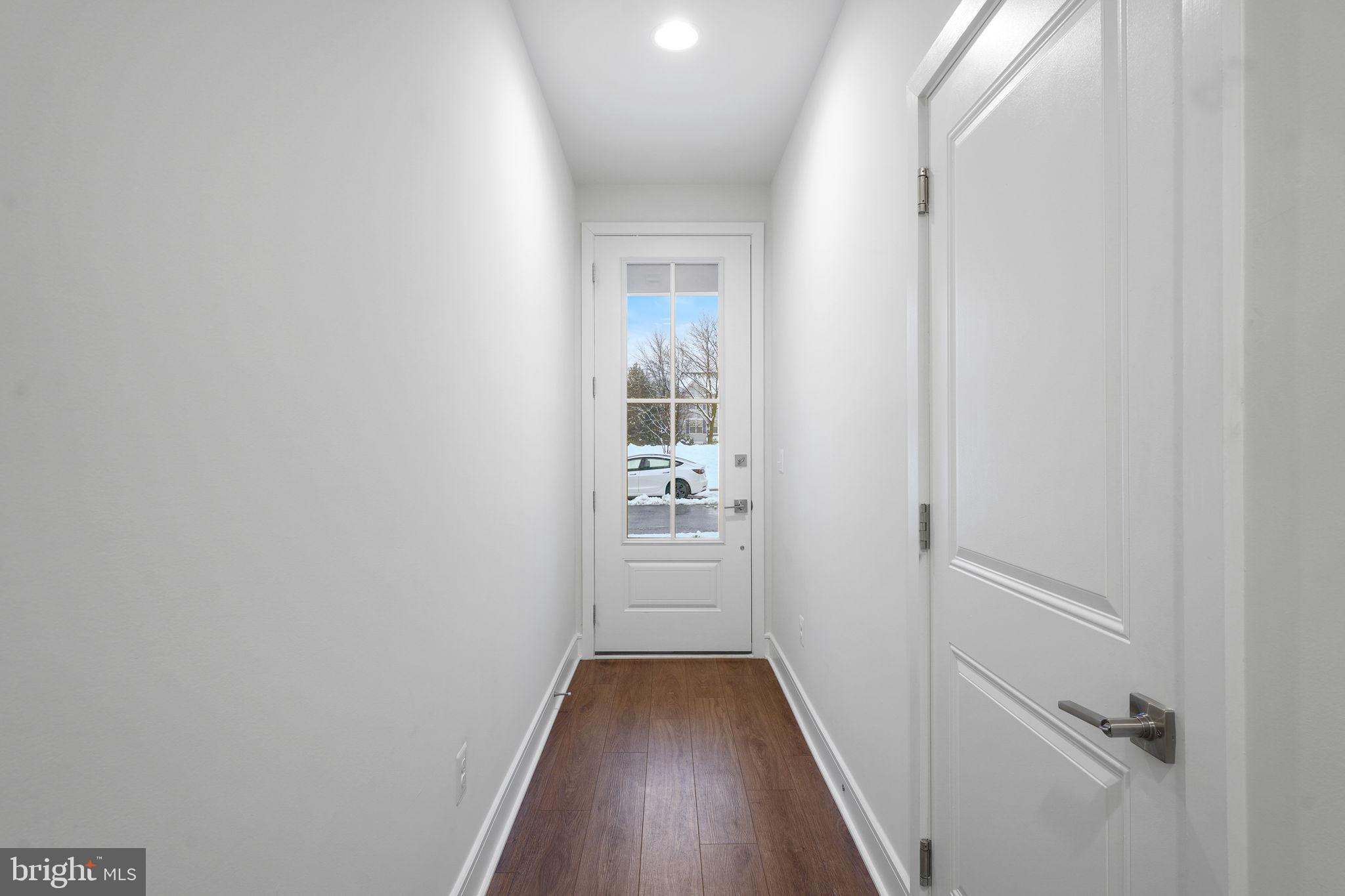 DEMOTT & SILVER - Residential Lease