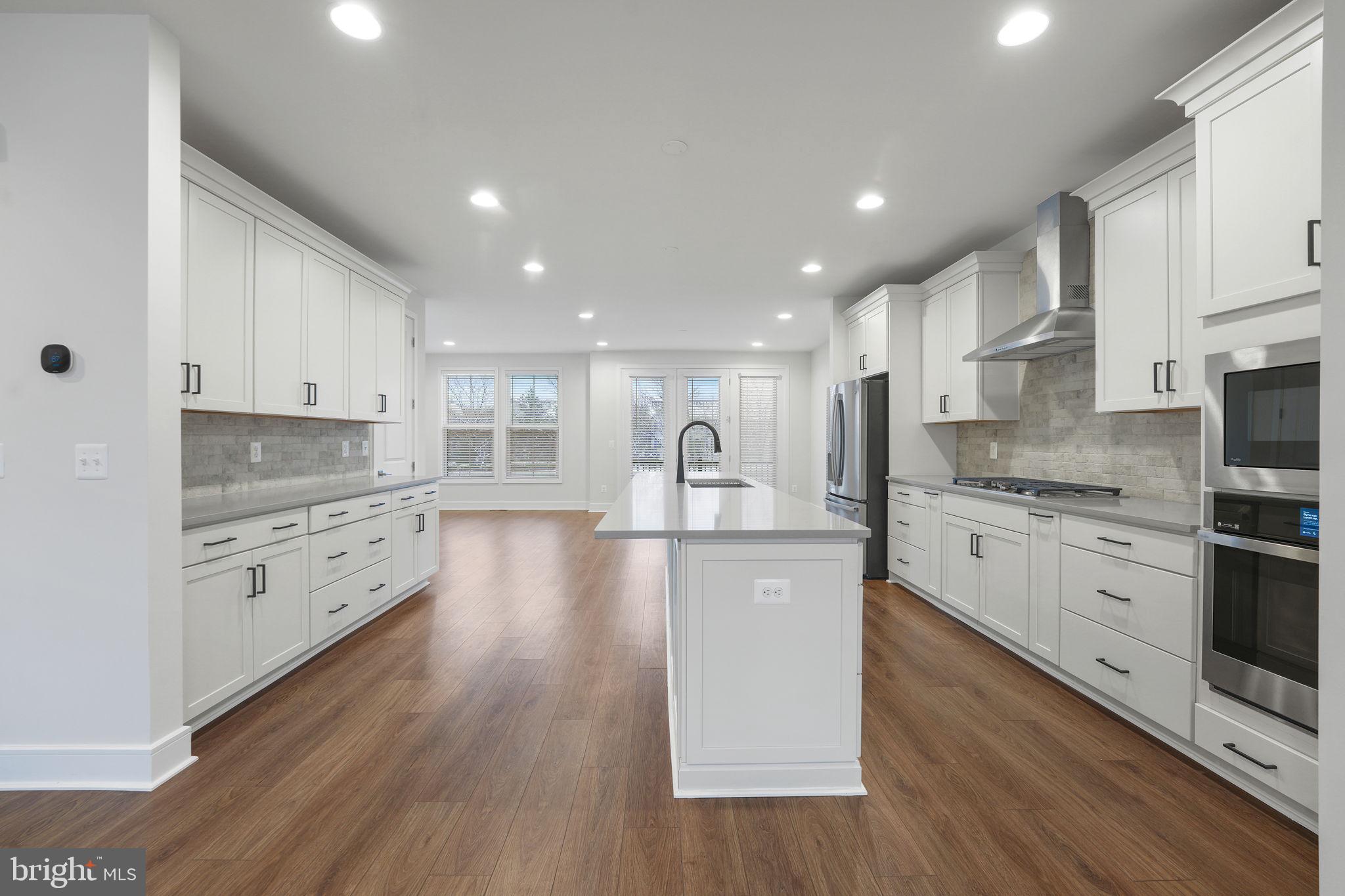 DEMOTT & SILVER - Residential Lease