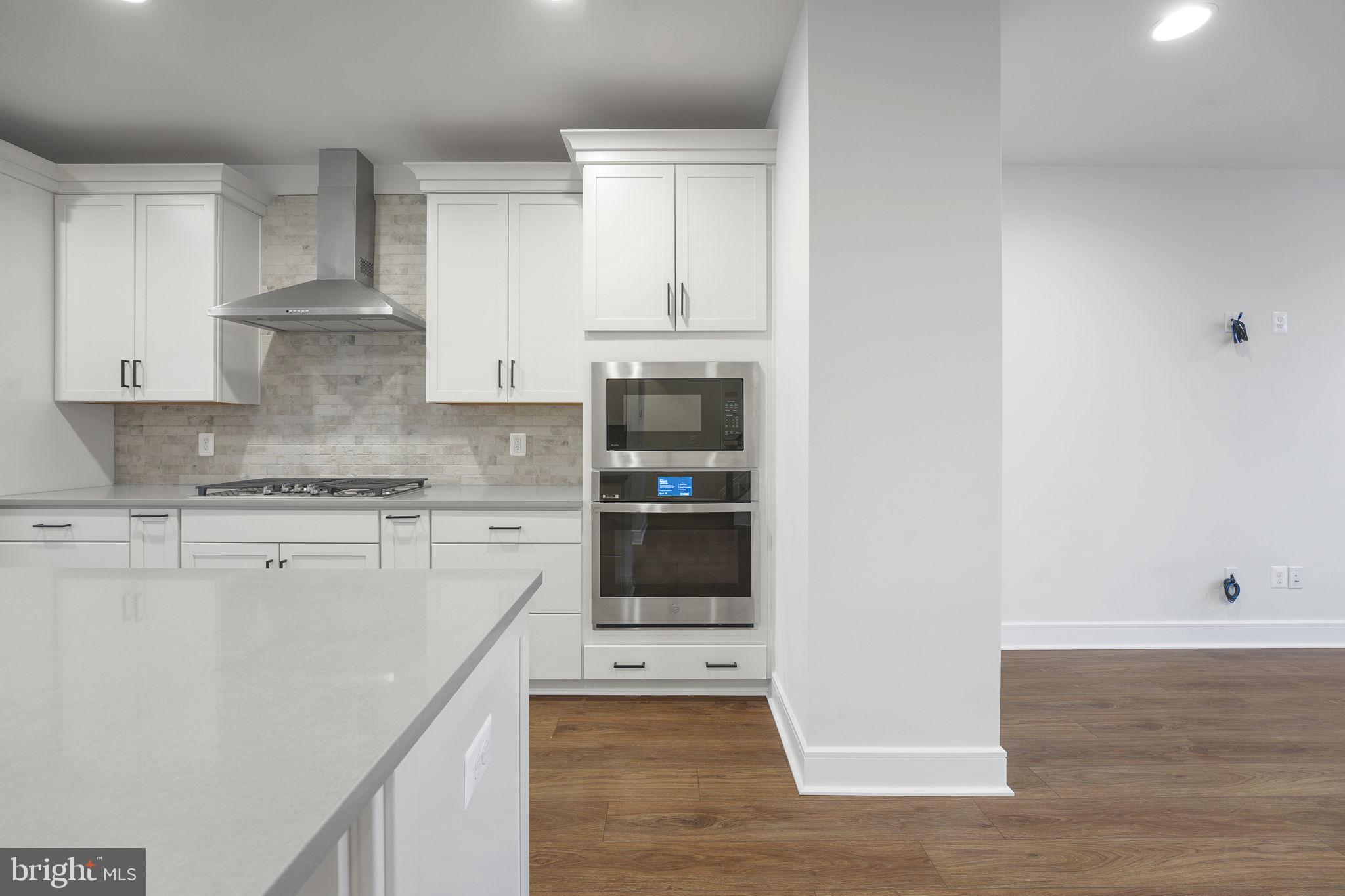 DEMOTT & SILVER - Residential Lease