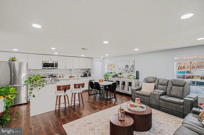 HIDDEN VALLEY - Residential