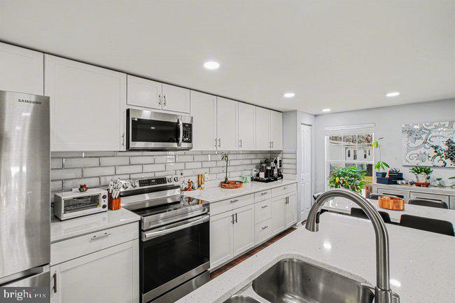 HIDDEN VALLEY - Residential